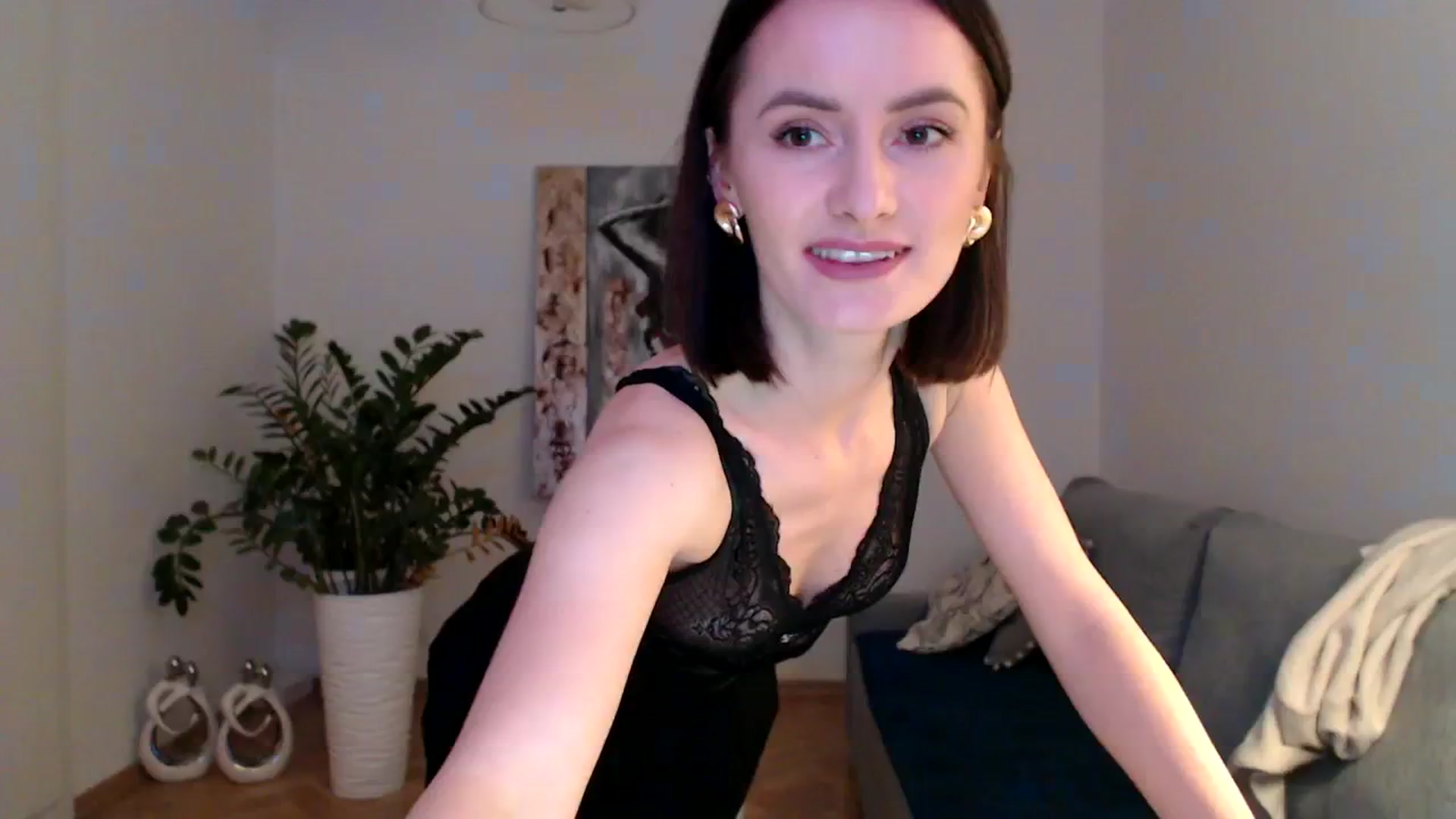 Gallery image thumbnail from the_realpearl's myfreecams stream on, 01/12/2024, 17:35 image 3 of 20