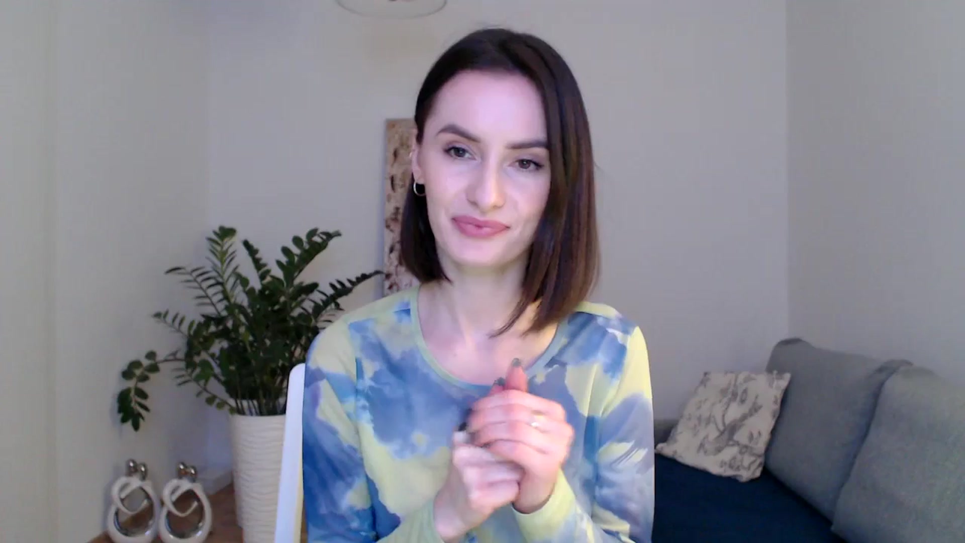 Gallery image thumbnail from the_realpearl's myfreecams stream on, 01/23/2024, 18:17 image 4 of 20