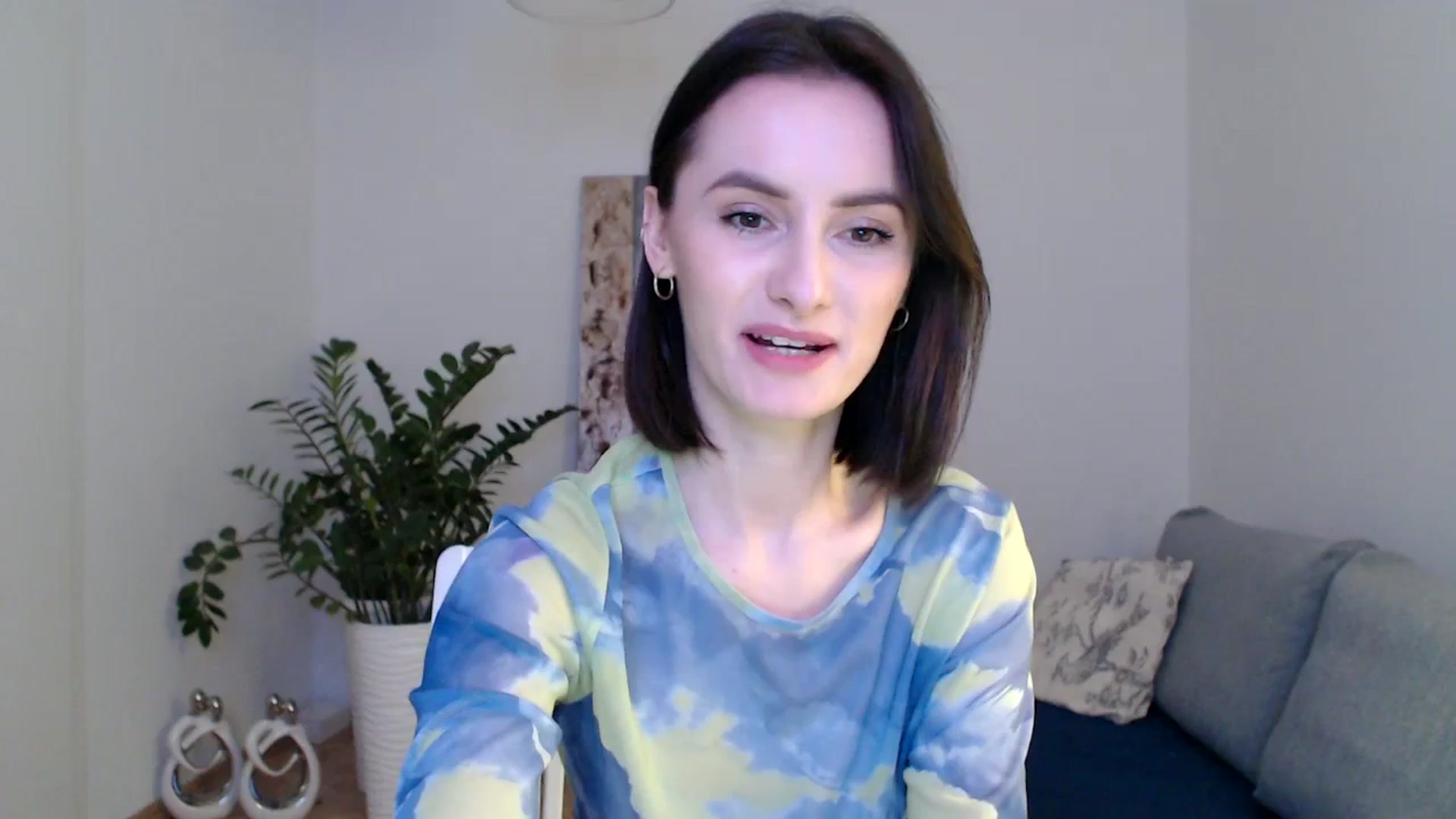 Gallery image thumbnail from the_realpearl's myfreecams stream on, 01/23/2024, 18:17 image 5 of 20