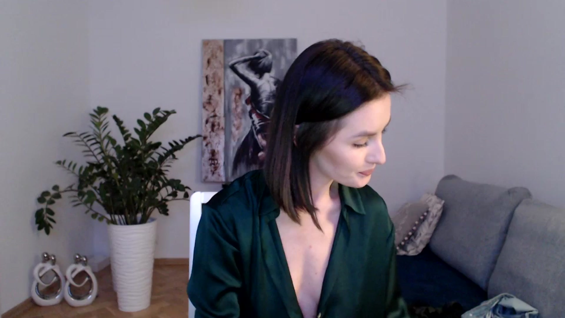 Gallery image thumbnail from the_realpearl's myfreecams stream on, 01/24/2024, 19:03 image 14 of 20