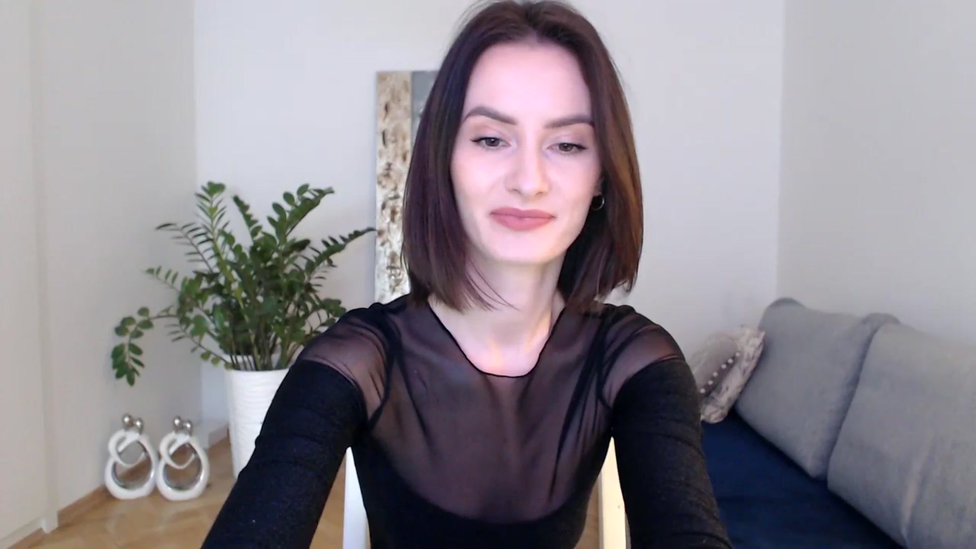 Gallery image thumbnail from the_realpearl's myfreecams stream on, 01/25/2024, 12:04 image 15 of 20