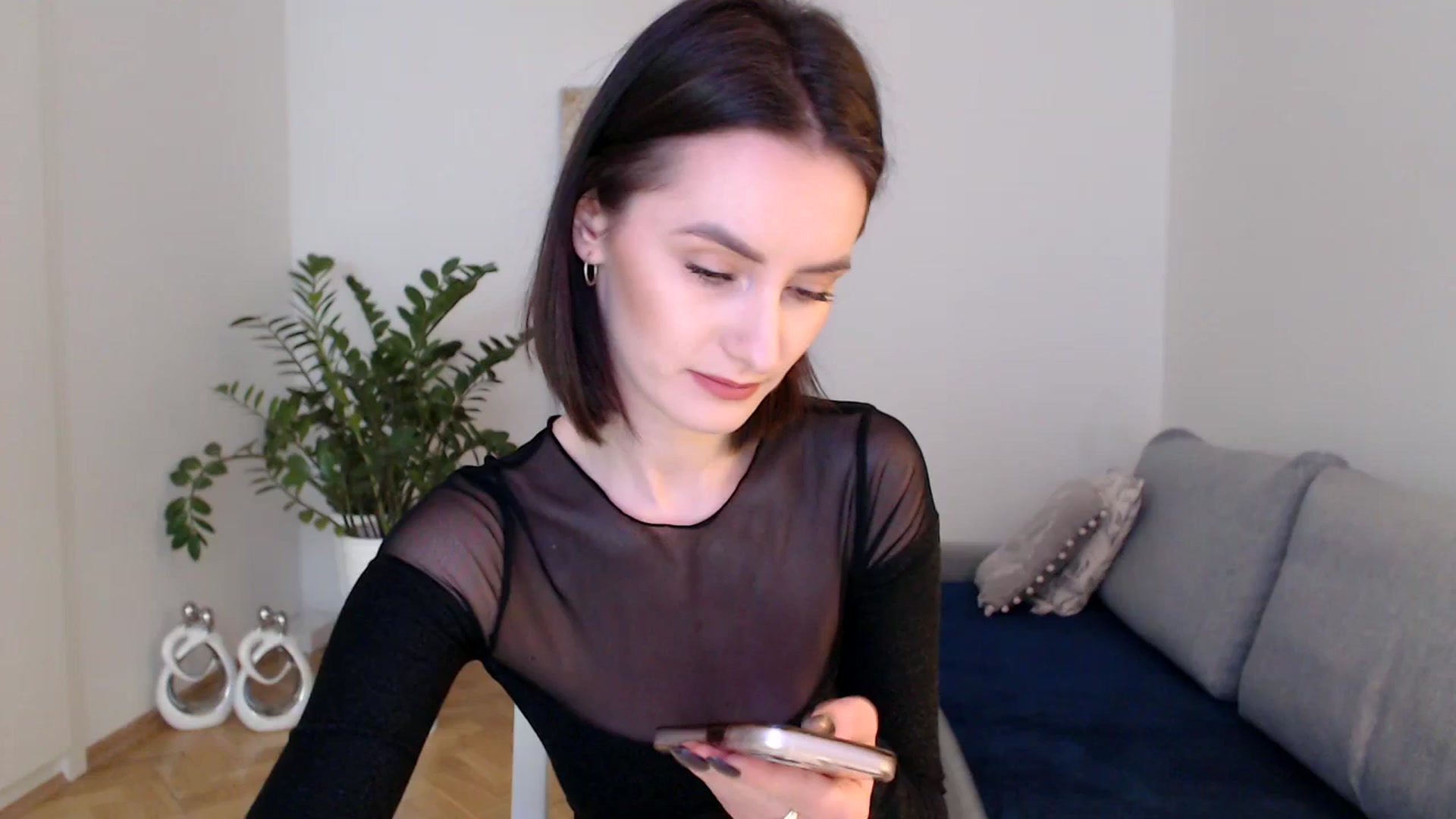 Gallery image thumbnail from the_realpearl's myfreecams stream on, 01/25/2024, 12:04 image 4 of 20