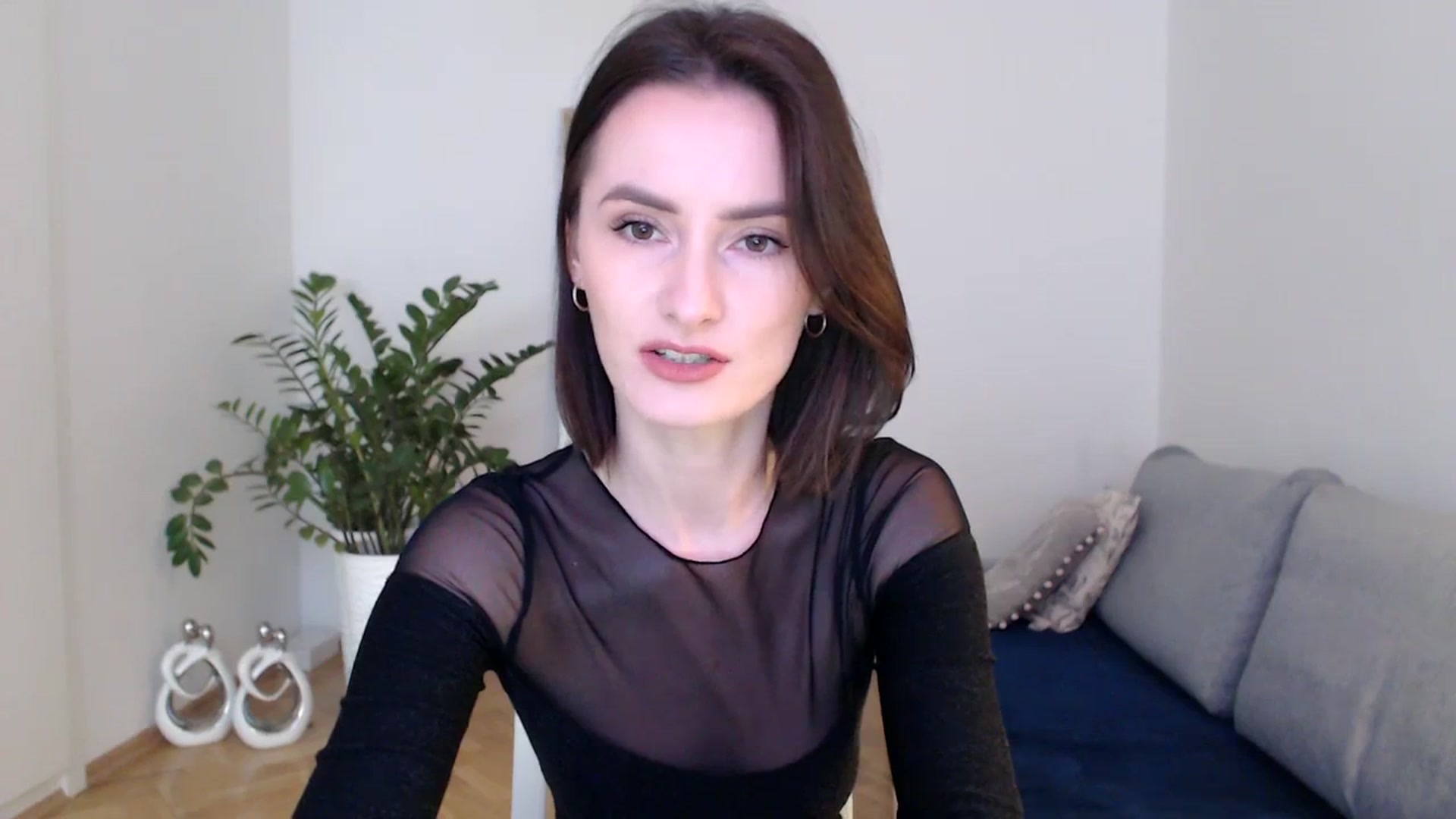 Gallery image thumbnail from the_realpearl's myfreecams stream on, 01/25/2024, 12:04 image 14 of 20