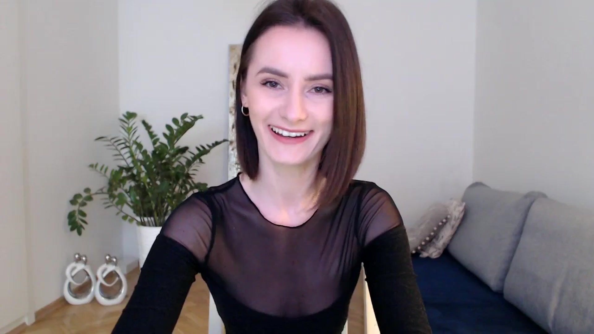 Gallery image thumbnail from the_realpearl's myfreecams stream on, 01/25/2024, 12:04 image 8 of 20