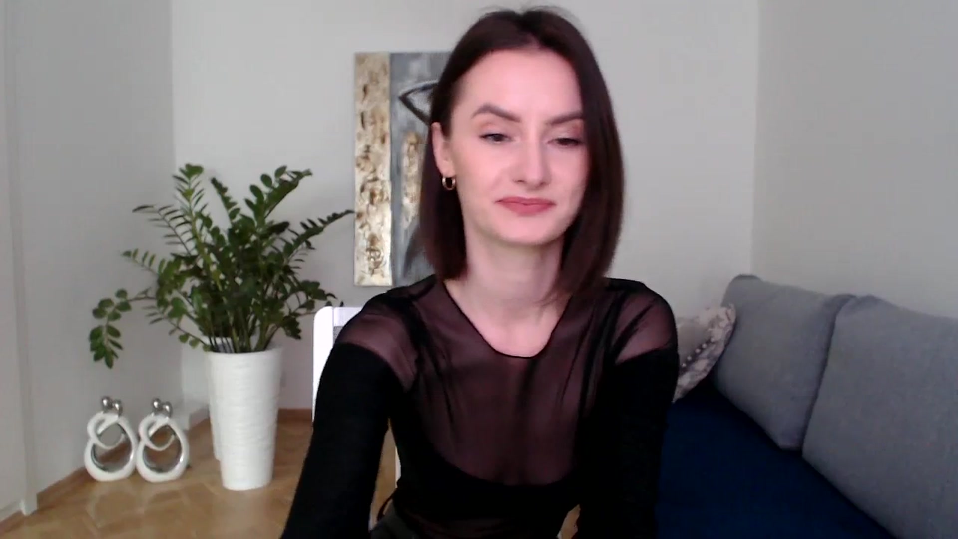 Gallery image thumbnail from the_realpearl's myfreecams stream on, 01/25/2024, 13:21 image 11 of 20