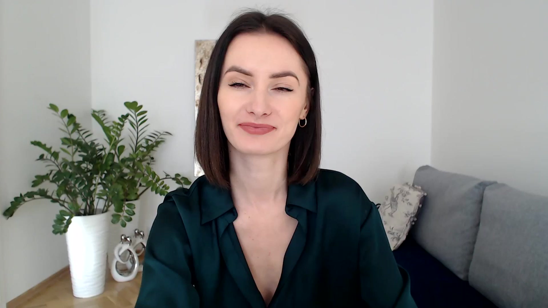 Gallery image thumbnail from the_realpearl's myfreecams stream on, 01/30/2024, 11:32 image 1 of 20