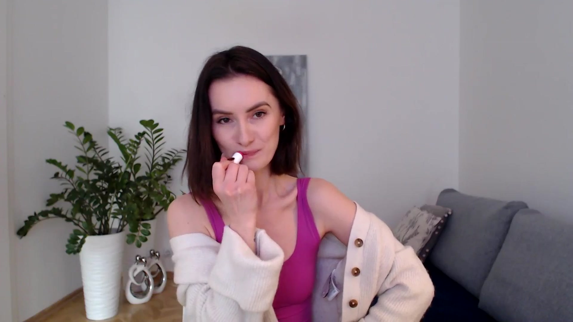 Gallery image thumbnail from the_realpearl's myfreecams stream on, 01/31/2024, 14:20 image 5 of 20