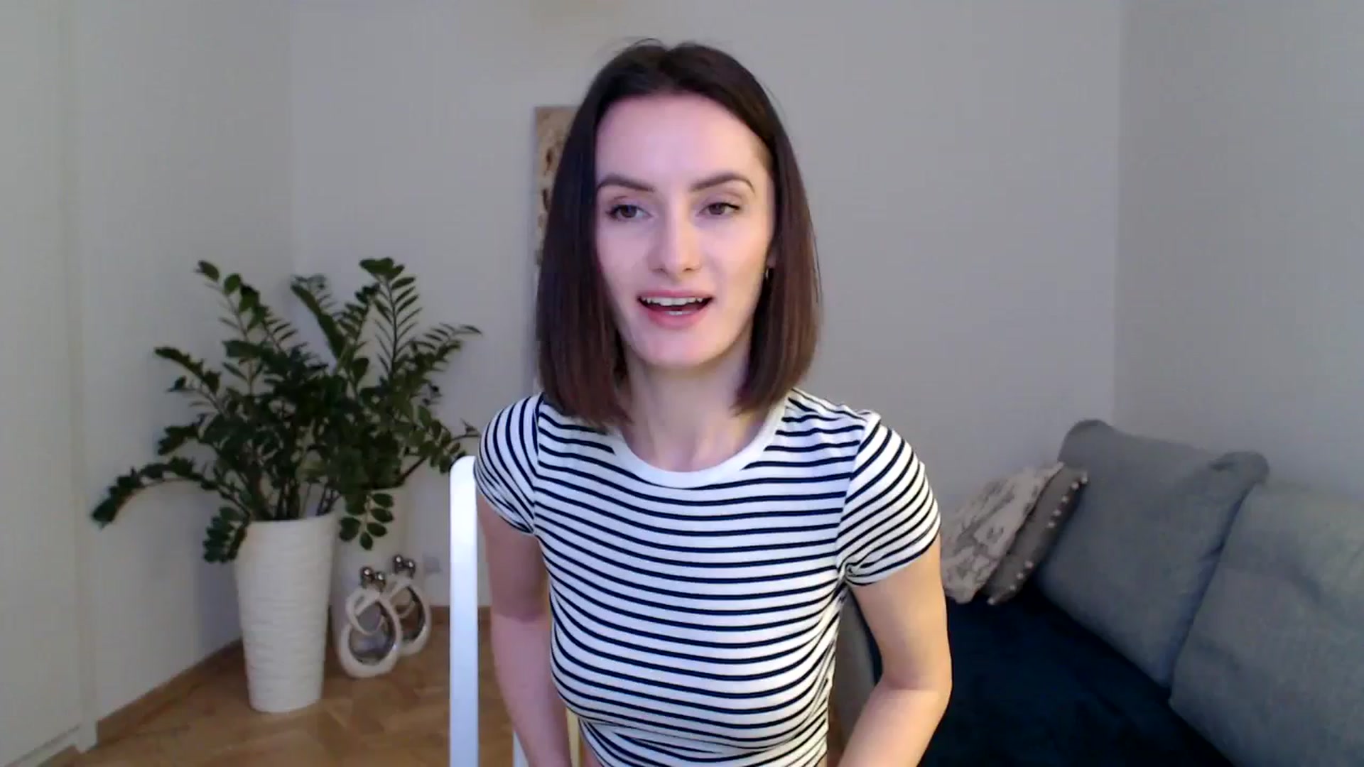 Gallery image thumbnail from the_realpearl's myfreecams stream on, 02/01/2024, 16:42 image 12 of 20