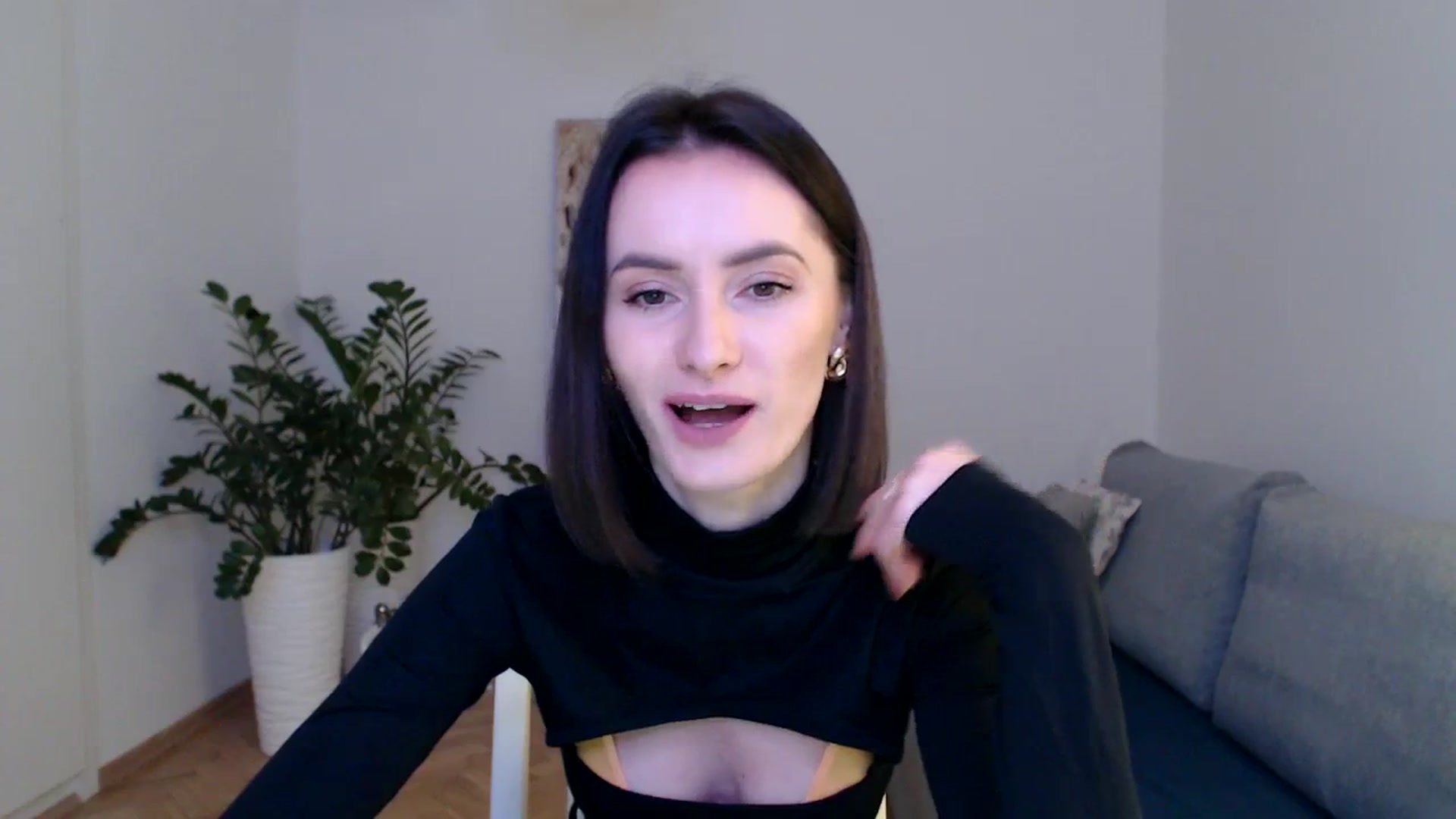 Gallery image thumbnail from the_realpearl's myfreecams stream on, 02/02/2024, 16:56 image 8 of 20