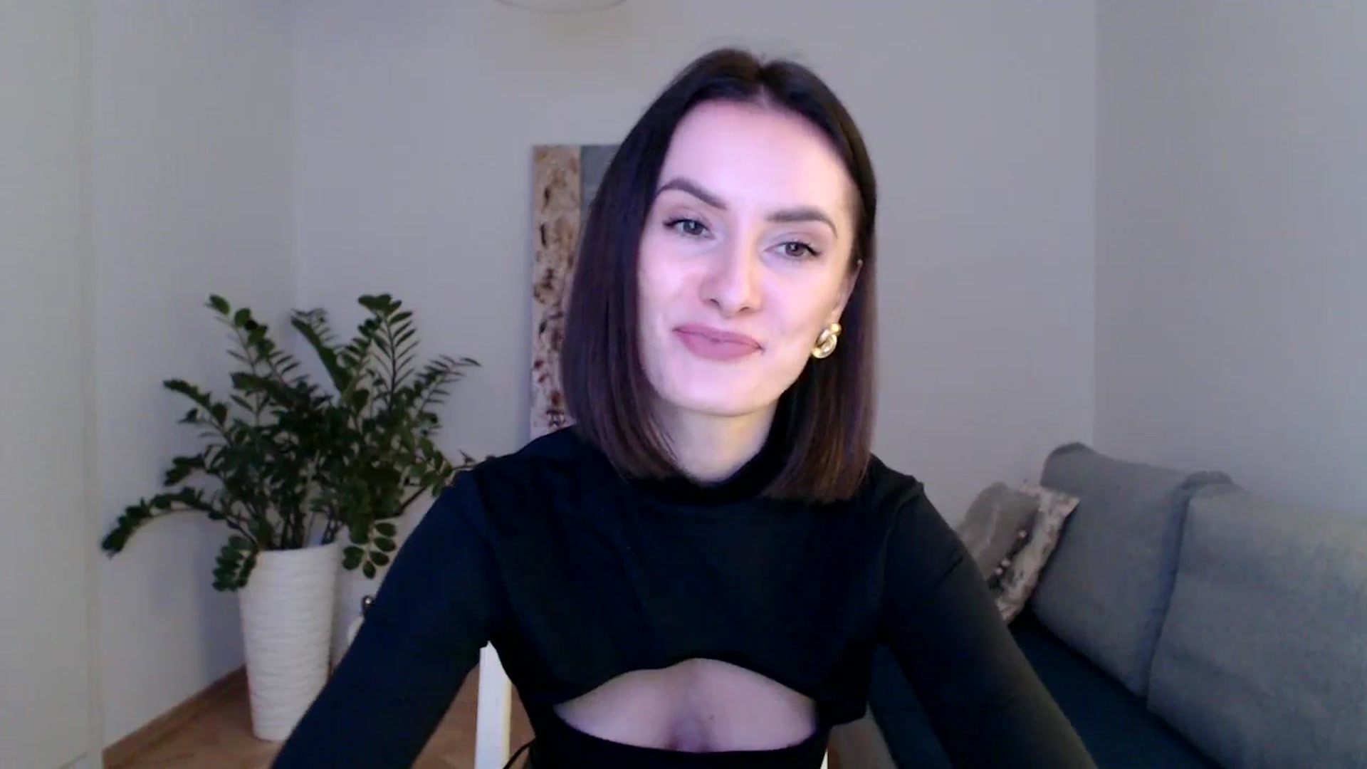 Gallery image thumbnail from the_realpearl's myfreecams stream on, 02/02/2024, 18:24 image 17 of 20