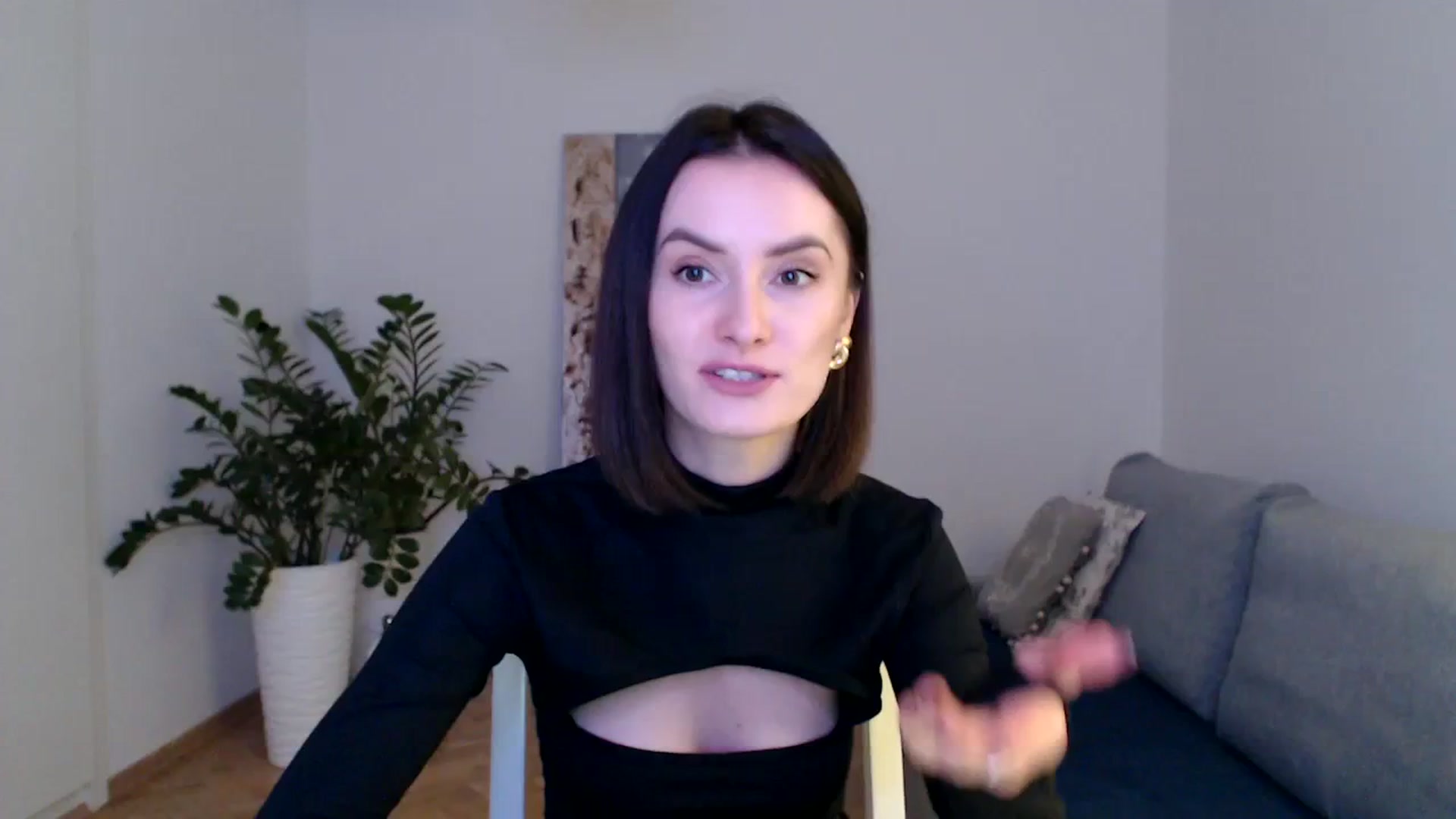 Gallery image thumbnail from the_realpearl's myfreecams stream on, 02/02/2024, 18:24 image 8 of 20
