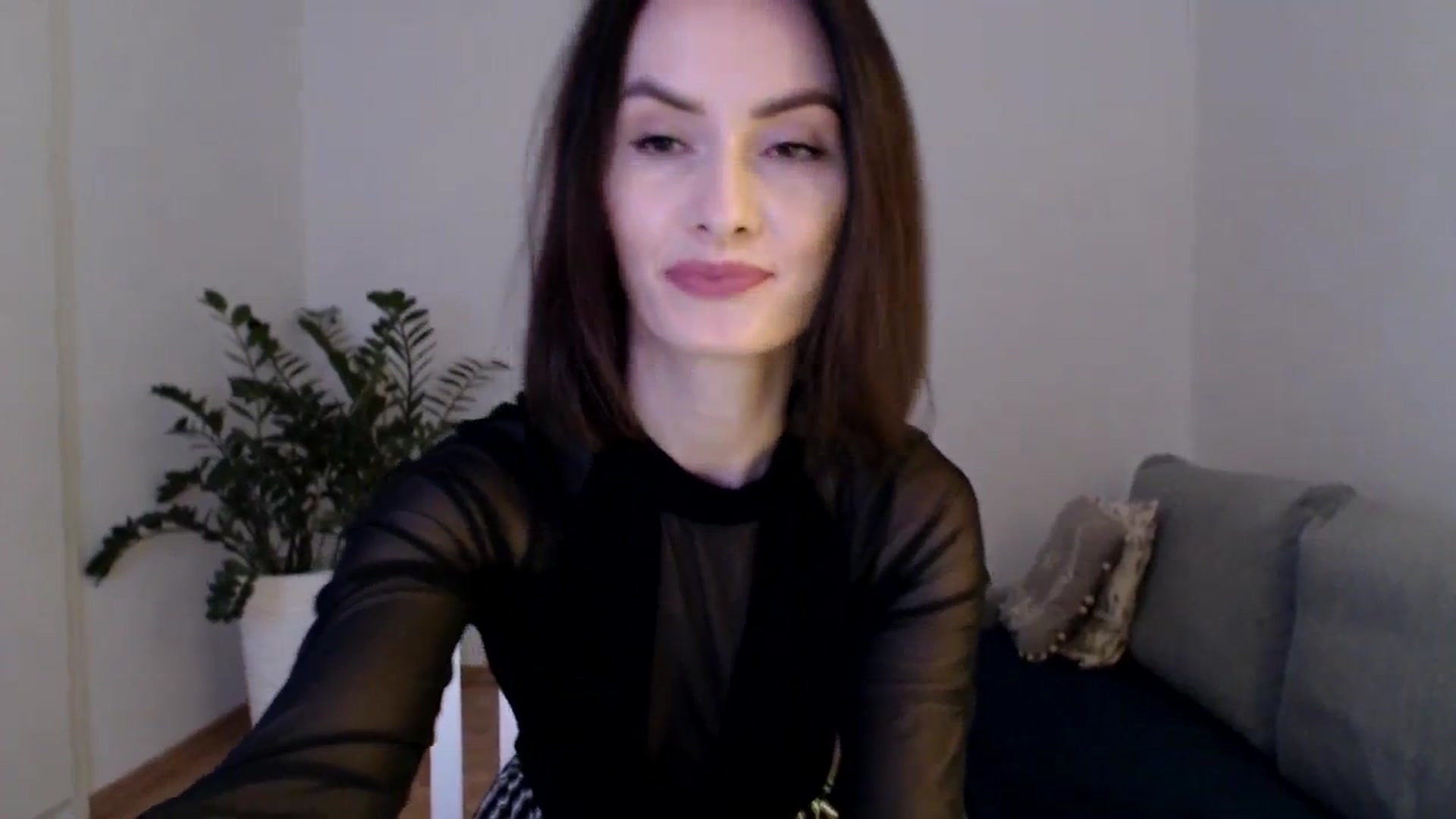 Gallery image thumbnail from the_realpearl's myfreecams stream on, 02/06/2024, 16:30 image 12 of 20