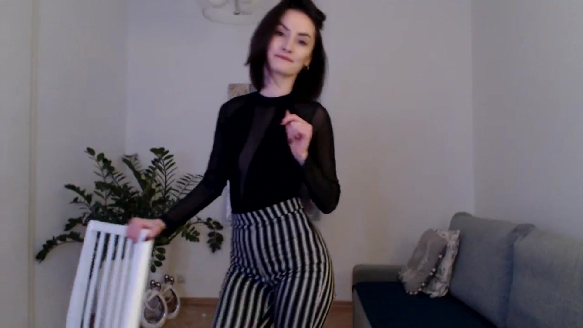 Gallery image thumbnail from the_realpearl's myfreecams stream on, 02/06/2024, 16:30 image 11 of 20
