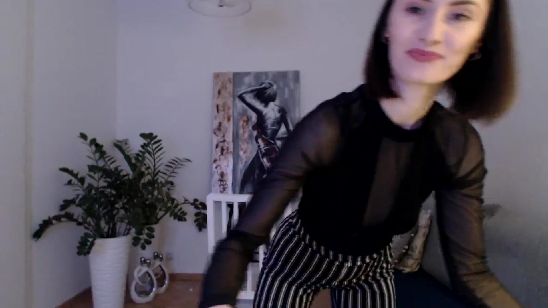 Gallery image thumbnail from the_realpearl's myfreecams stream on, 02/06/2024, 16:30 image 7 of 20