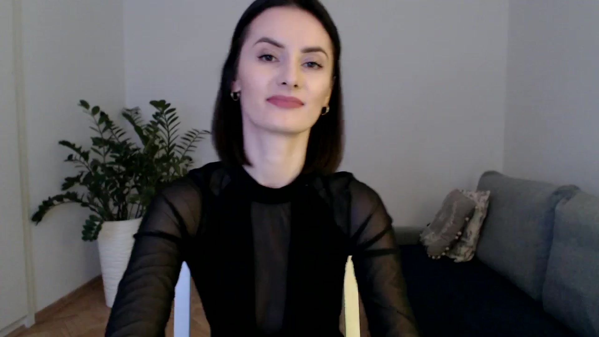 Gallery image thumbnail from the_realpearl's myfreecams stream on, 02/06/2024, 17:13 image 7 of 20