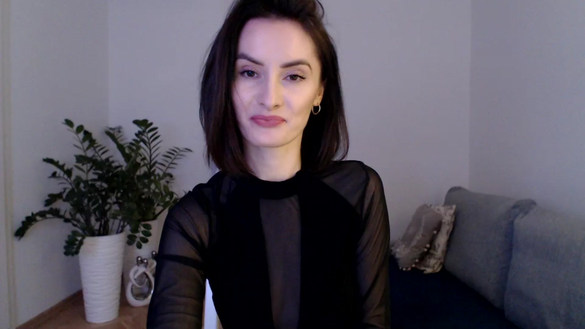 Gallery image thumbnail from the_realpearl's myfreecams stream on, 02/06/2024, 21:11 image 1 of 20
