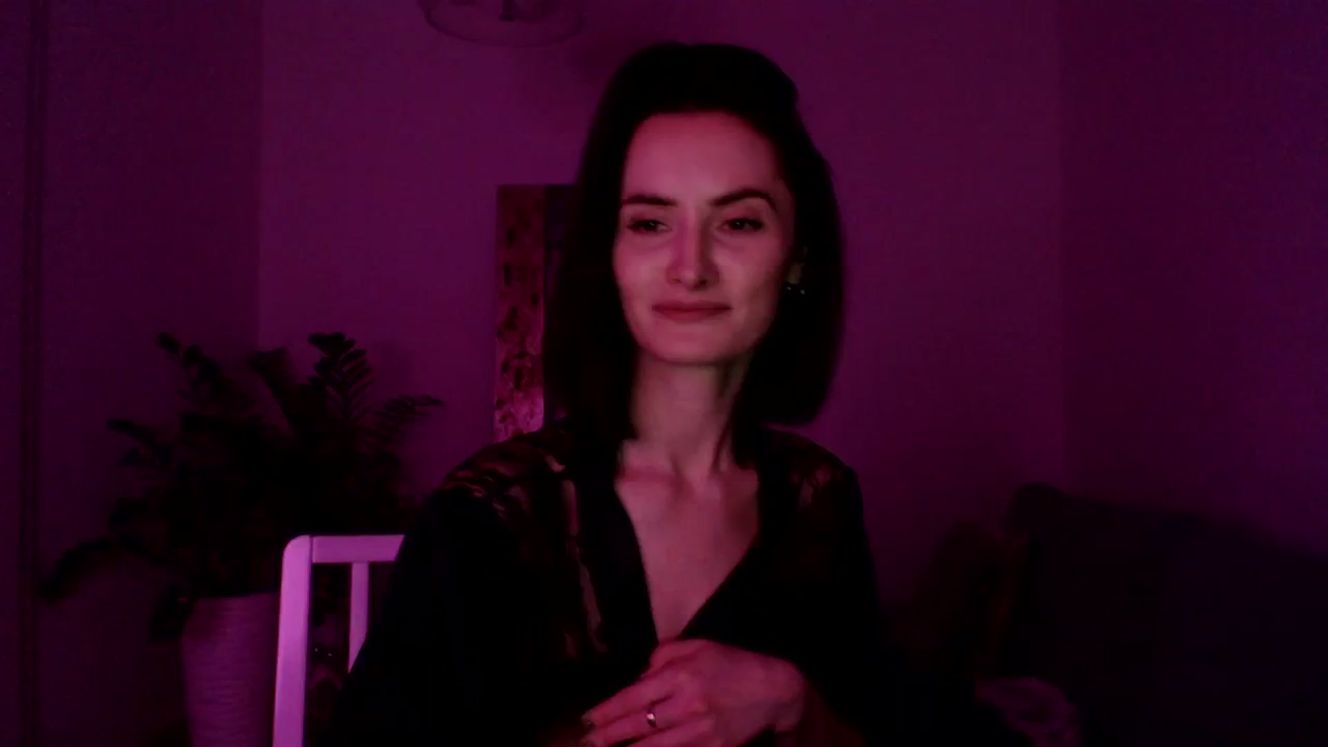 Gallery image thumbnail from the_realpearl's myfreecams stream on, 02/06/2024, 21:11 image 19 of 20