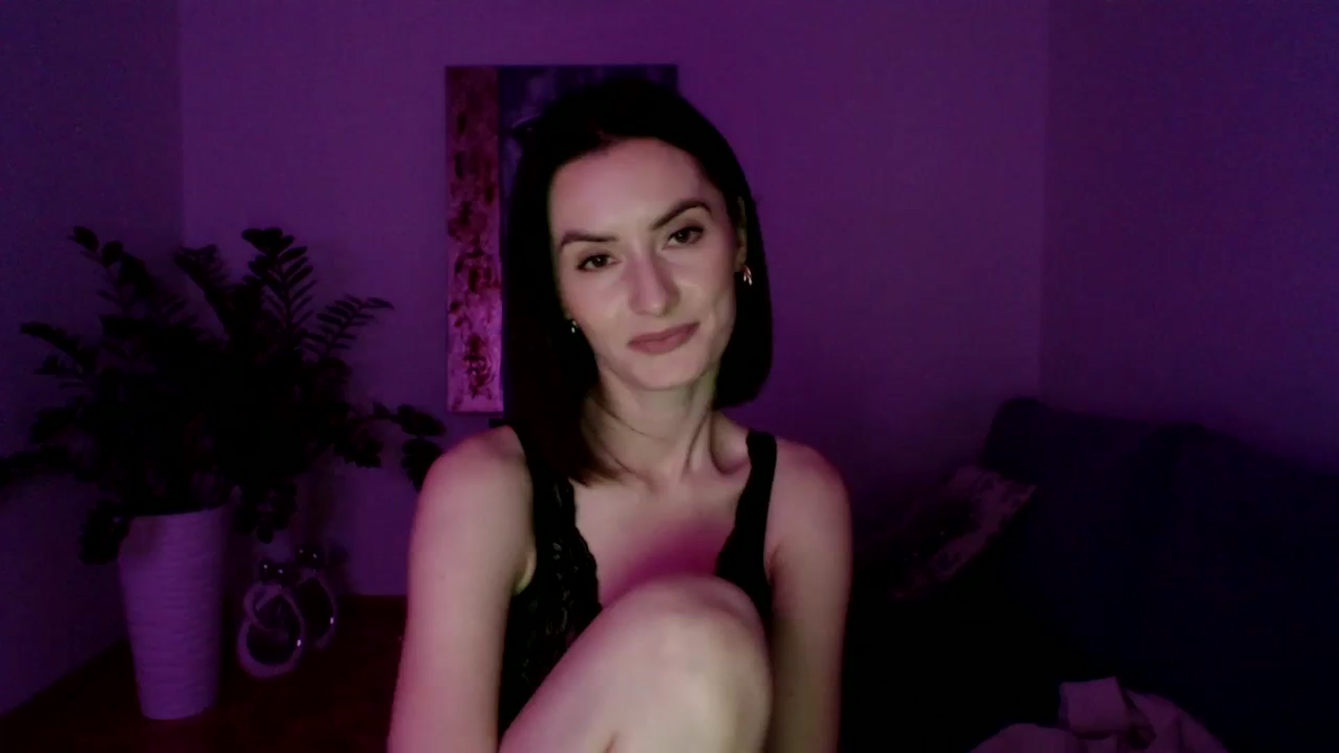 Gallery image thumbnail from the_realpearl's myfreecams stream on, 02/07/2024, 18:19 image 6 of 20