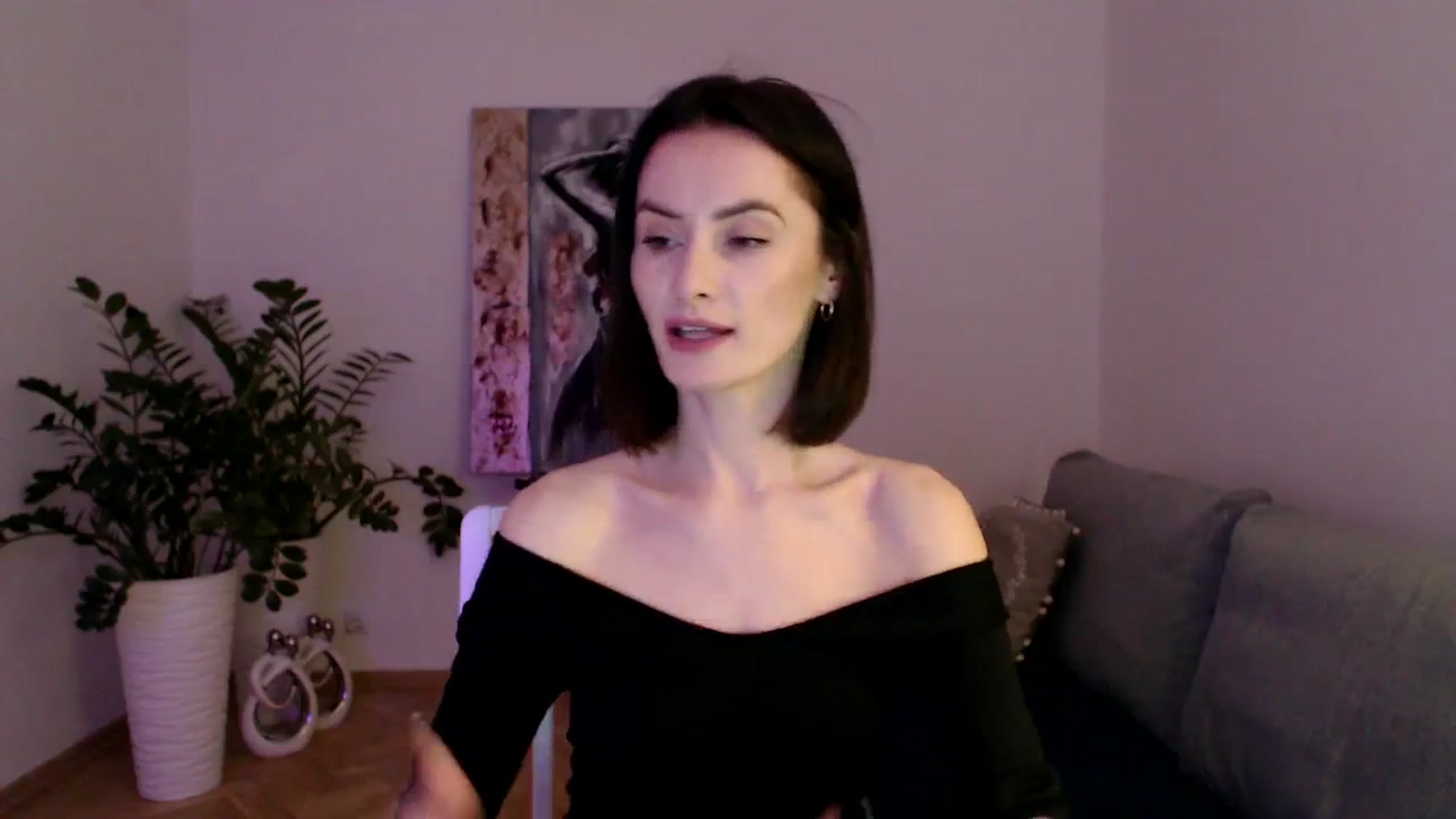 Gallery image thumbnail from the_realpearl's myfreecams stream on, 02/08/2024, 18:51 image 19 of 20
