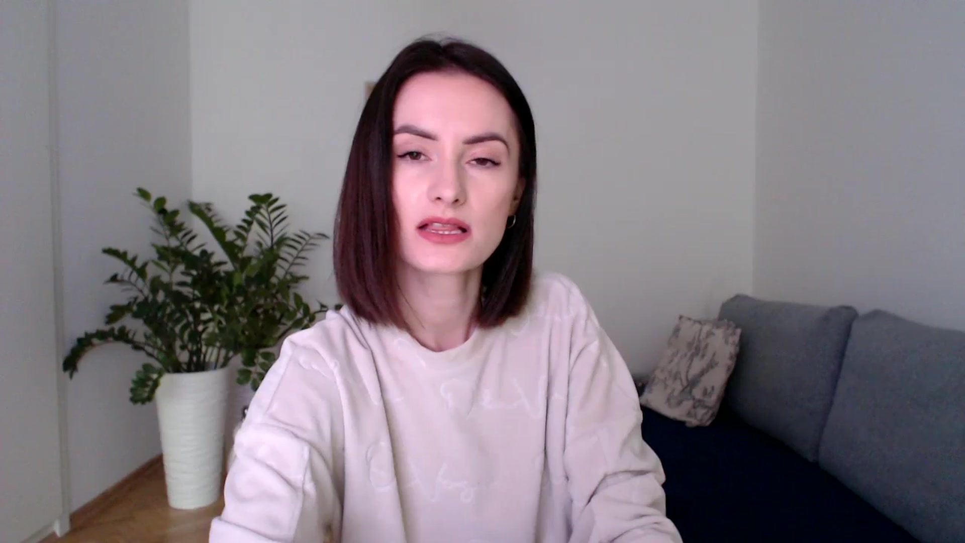 Gallery image thumbnail from the_realpearl's myfreecams stream on, 02/19/2024, 11:59 image 12 of 20