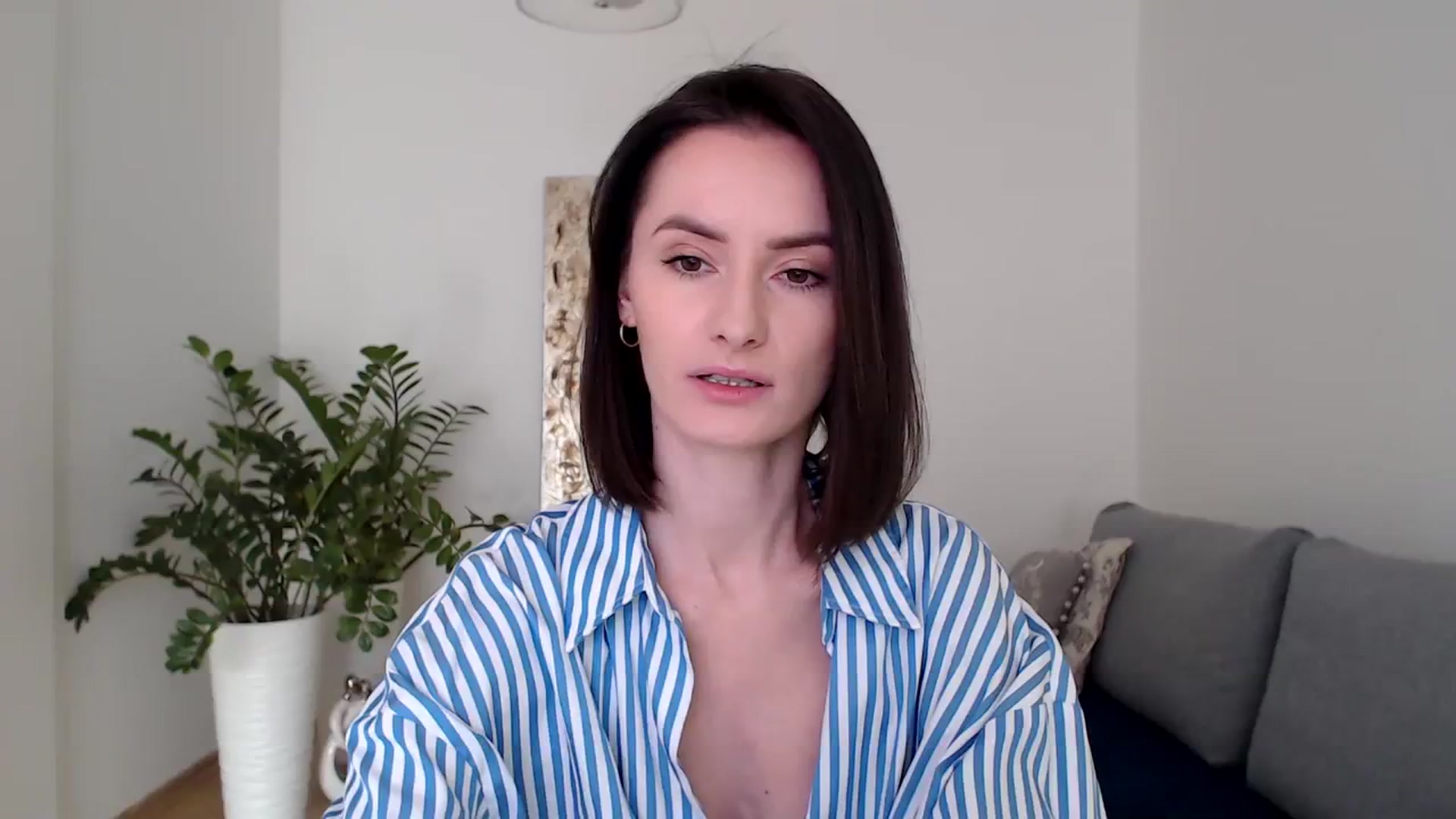 Gallery image thumbnail from the_realpearl's myfreecams stream on, 02/20/2024, 13:11 image 1 of 20