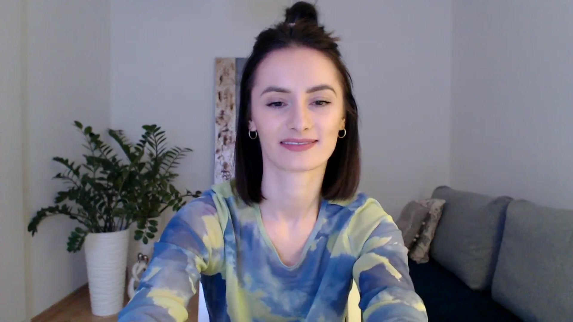 Gallery image thumbnail from the_realpearl's myfreecams stream on, 02/22/2024, 16:34 image 5 of 20