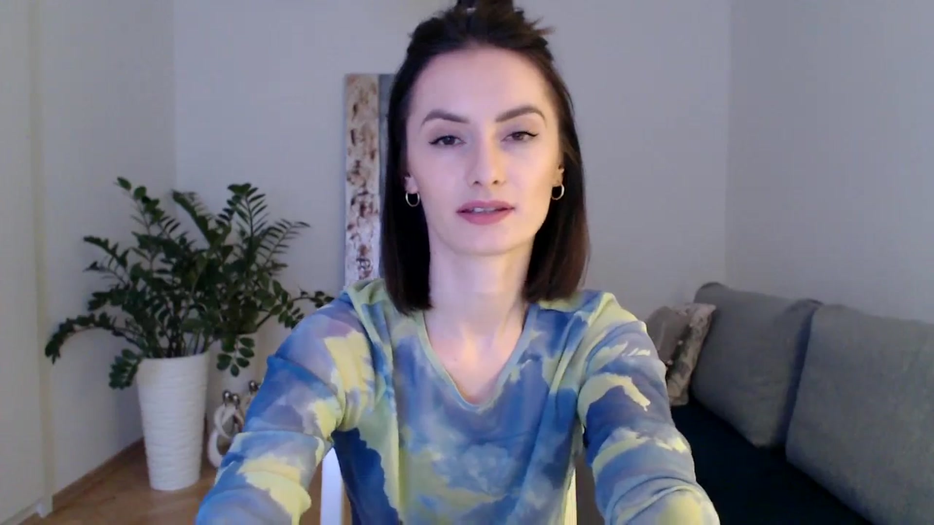 Gallery image thumbnail from the_realpearl's myfreecams stream on, 02/22/2024, 16:34 image 6 of 20