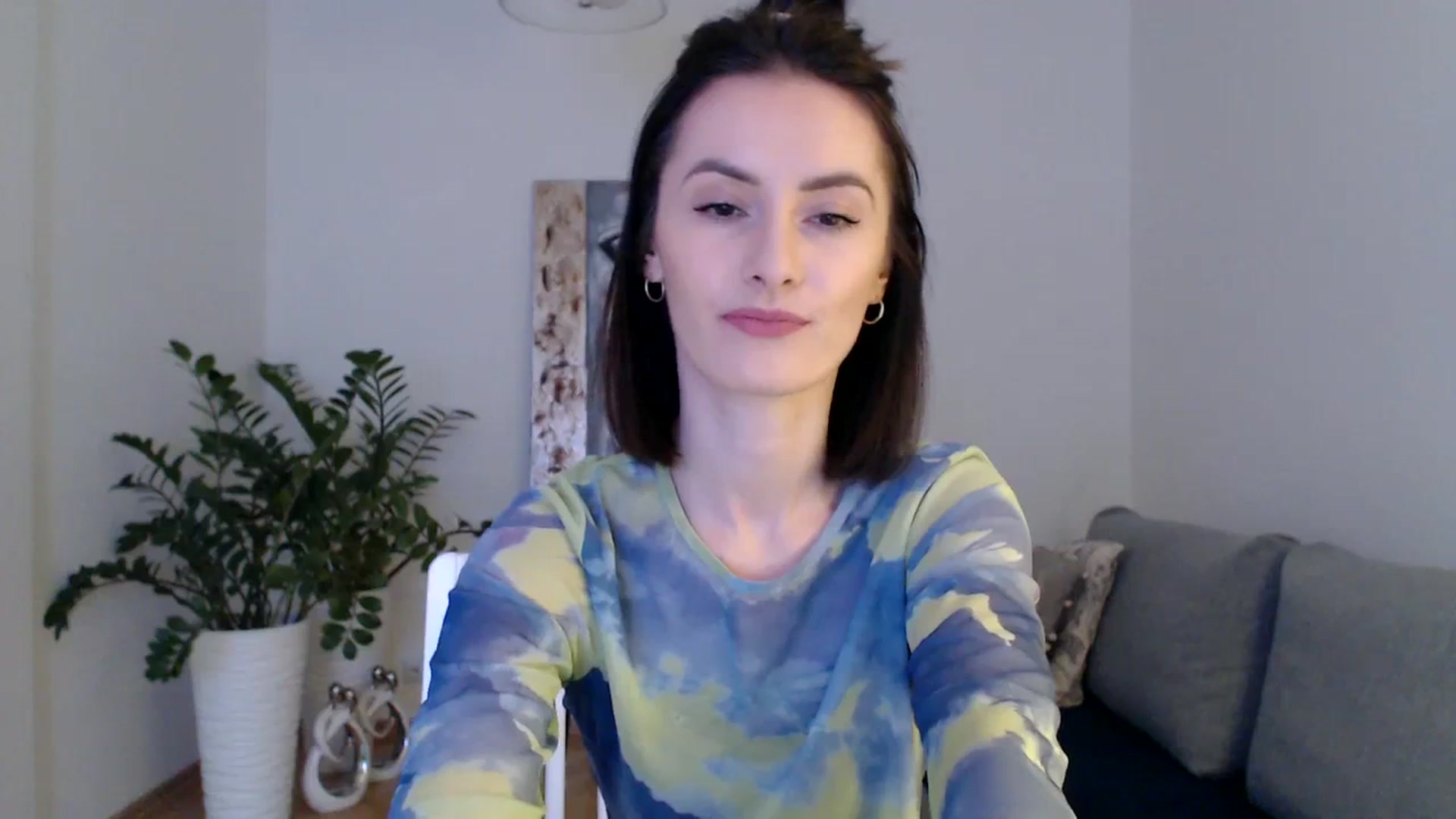 Gallery image thumbnail from the_realpearl's myfreecams stream on, 02/22/2024, 16:34 image 4 of 20