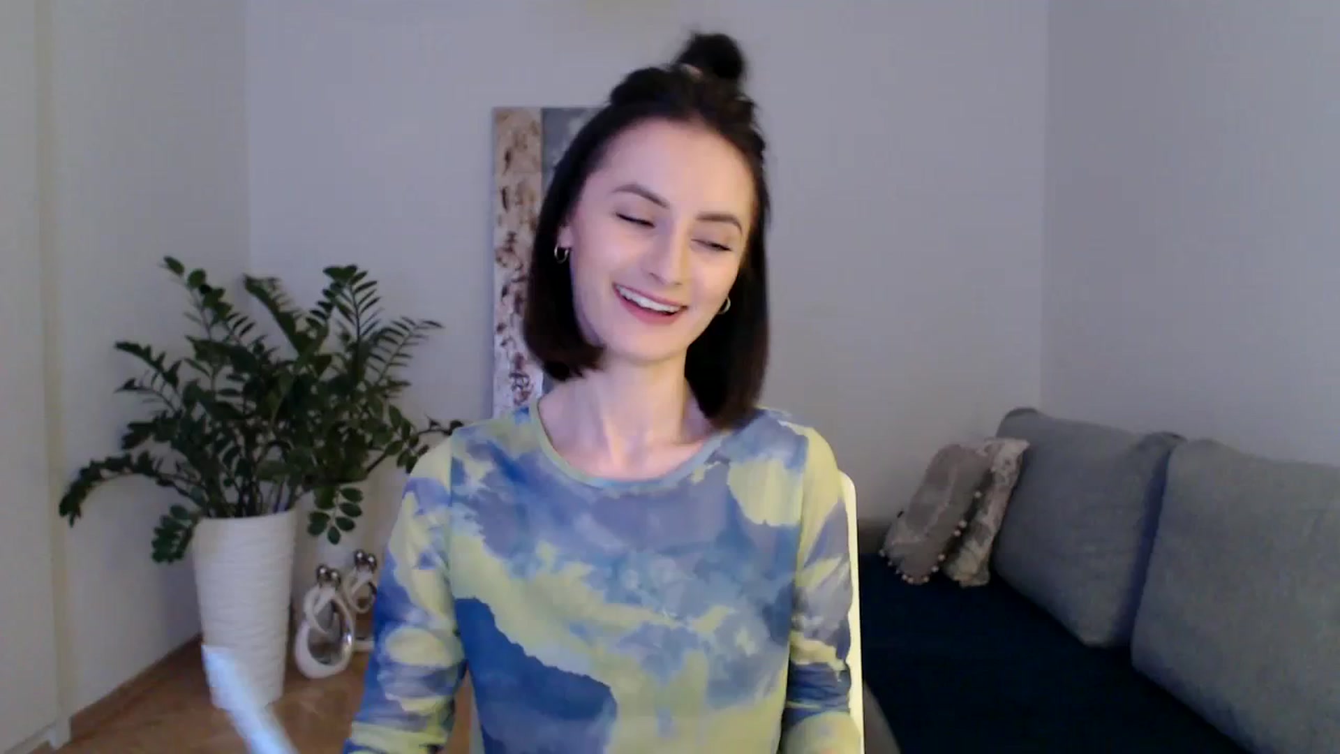Gallery image thumbnail from the_realpearl's myfreecams stream on, 02/22/2024, 16:34 image 12 of 20