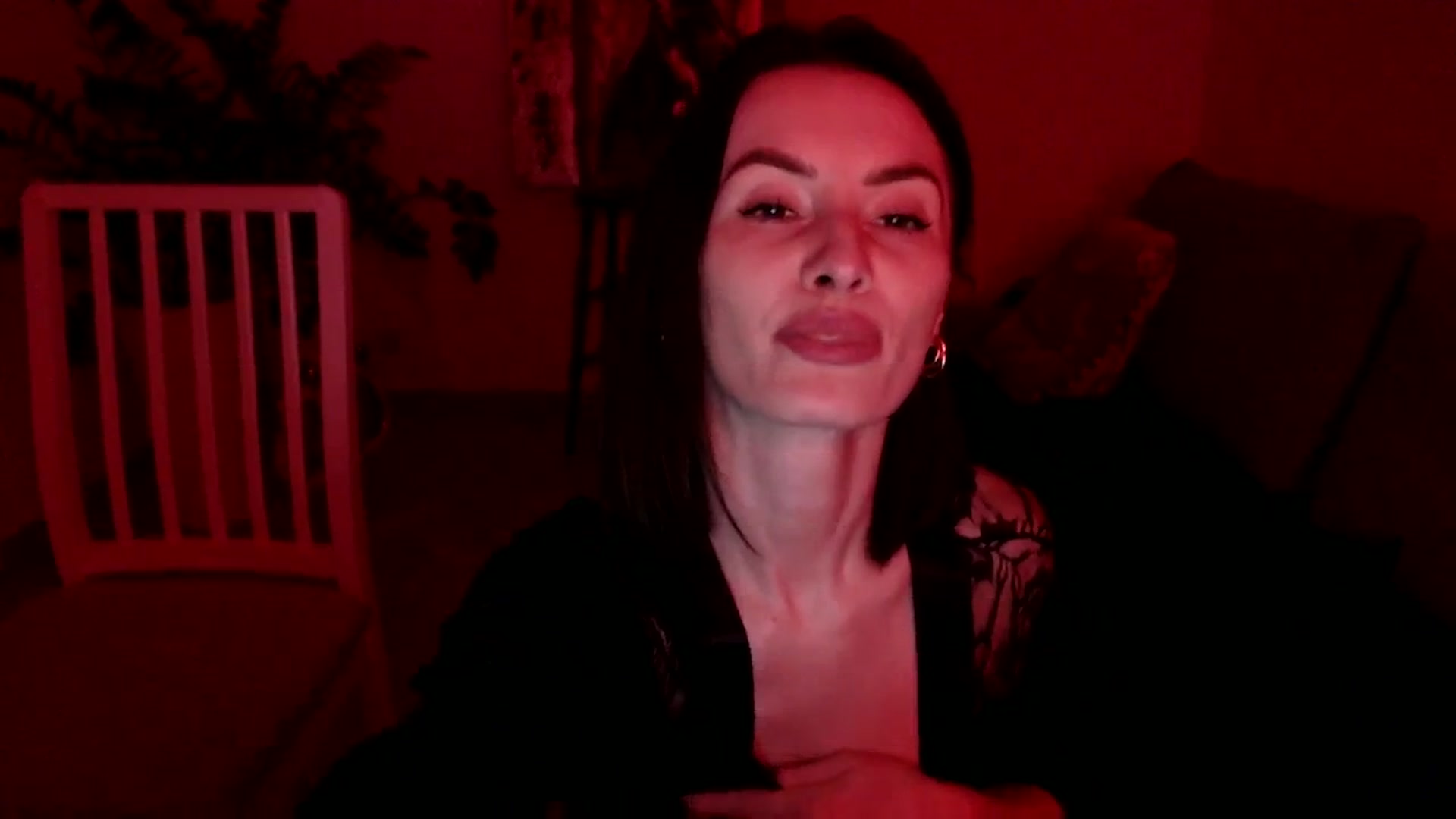 Gallery image thumbnail from the_realpearl's myfreecams stream on, 02/26/2024, 18:15 image 4 of 20