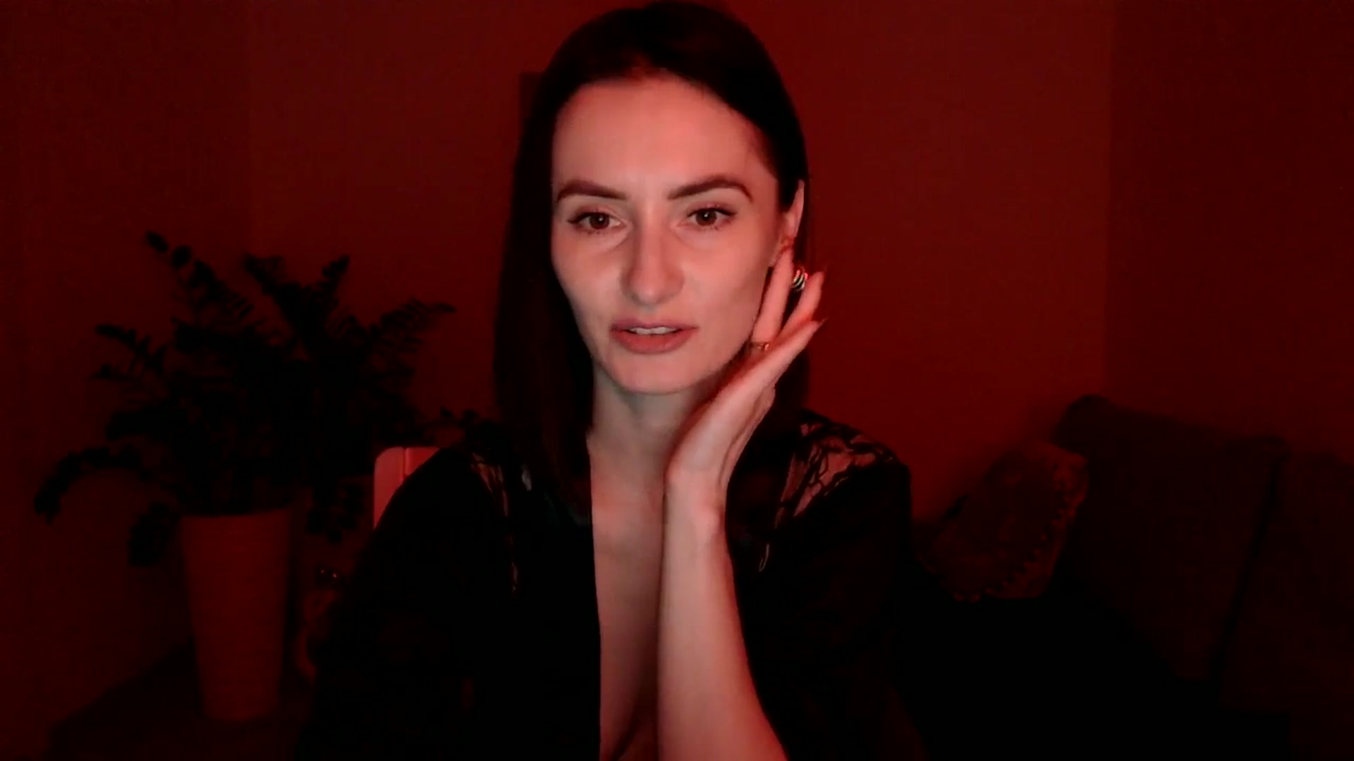 Gallery image thumbnail from the_realpearl's myfreecams stream on, 02/26/2024, 18:15 image 19 of 20