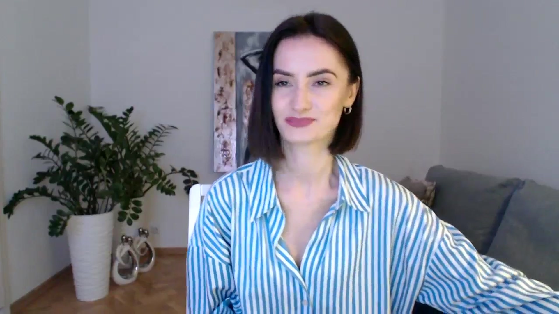 Gallery image thumbnail from the_realpearl's myfreecams stream on, 03/05/2024, 16:39 image 18 of 20
