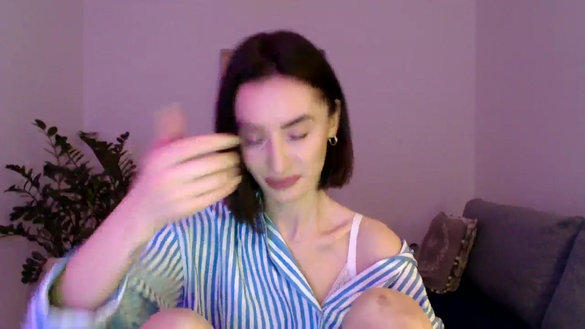 Gallery image thumbnail from the_realpearl's myfreecams stream on, 03/05/2024, 18:35 image 20 of 20