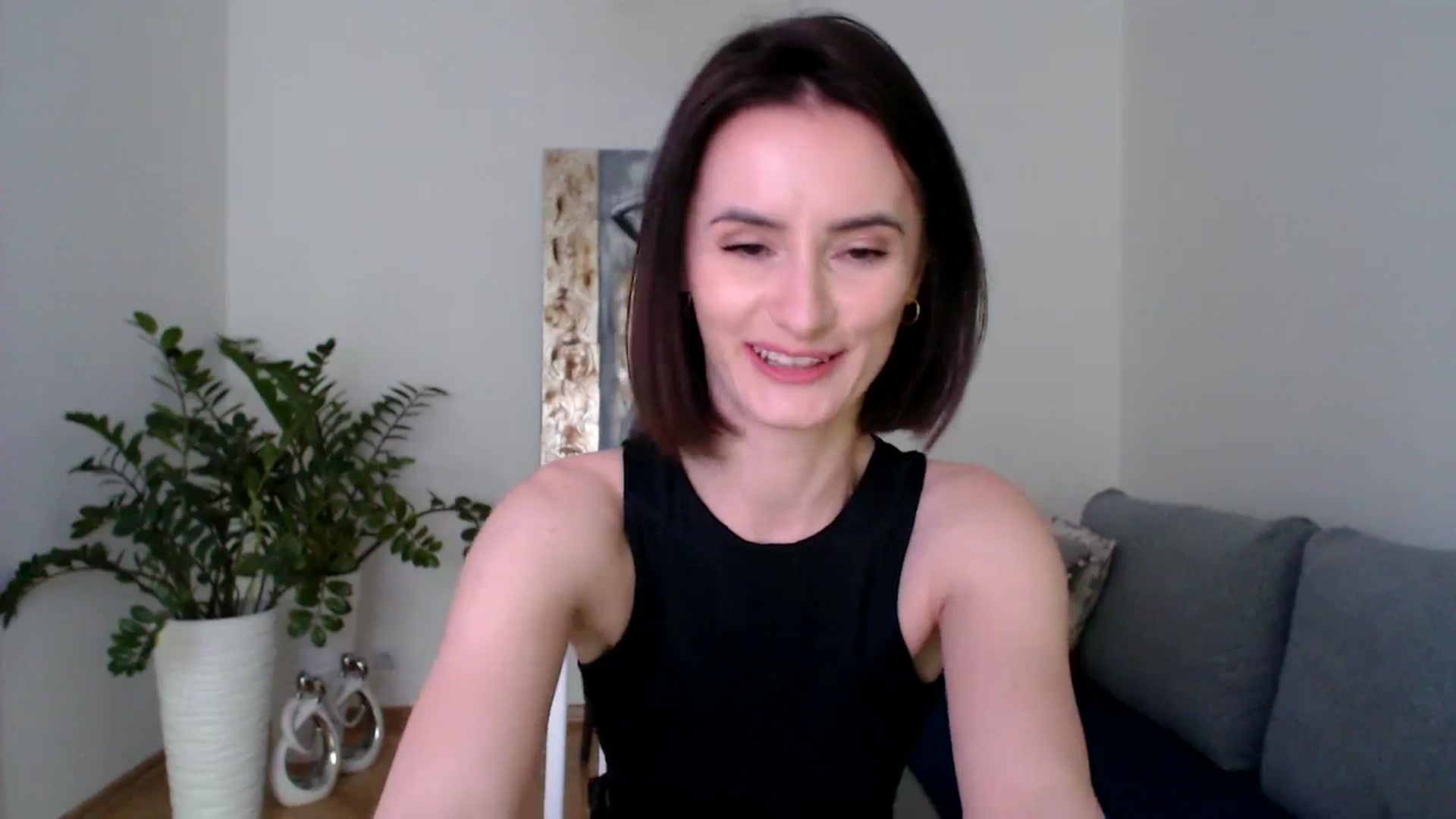 Gallery image thumbnail from the_realpearl's myfreecams stream on, 03/06/2024, 16:47 image 6 of 20