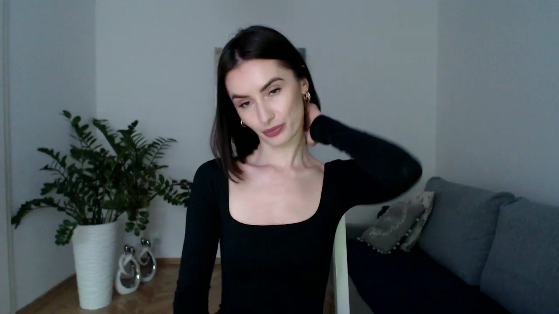 Gallery image thumbnail from the_realpearl's myfreecams stream on, 03/09/2024, 16:44 image 11 of 20