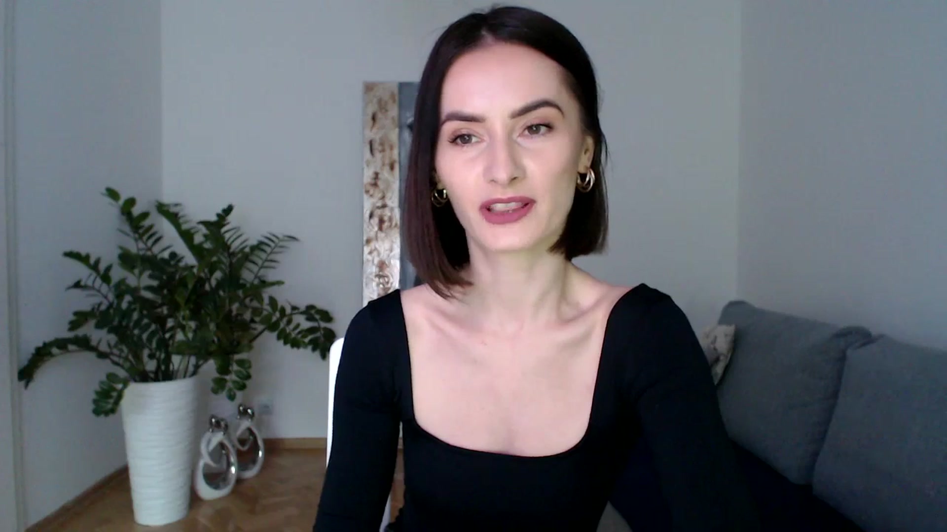 Gallery image thumbnail from the_realpearl's myfreecams stream on, 03/09/2024, 16:44 image 9 of 20