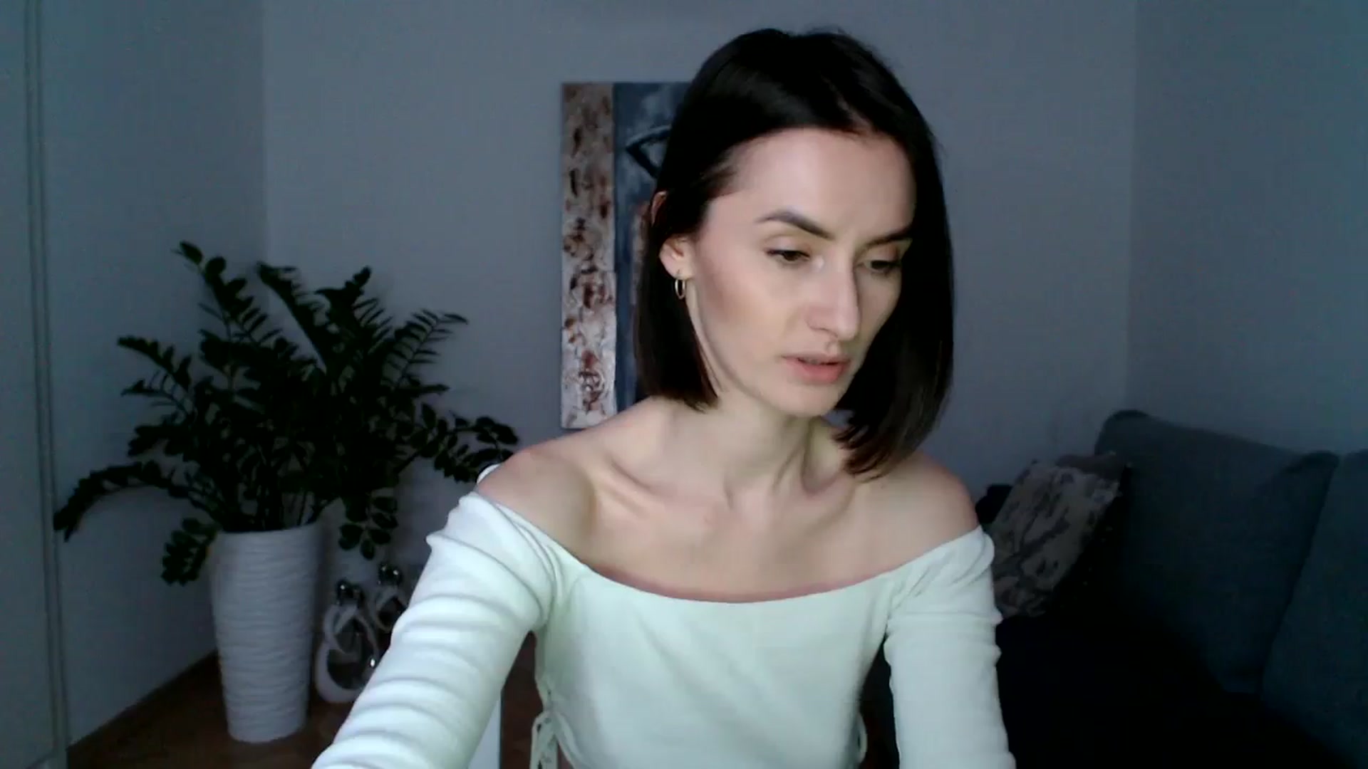 Gallery image thumbnail from the_realpearl's myfreecams stream on, 03/13/2024, 17:14 image 14 of 20
