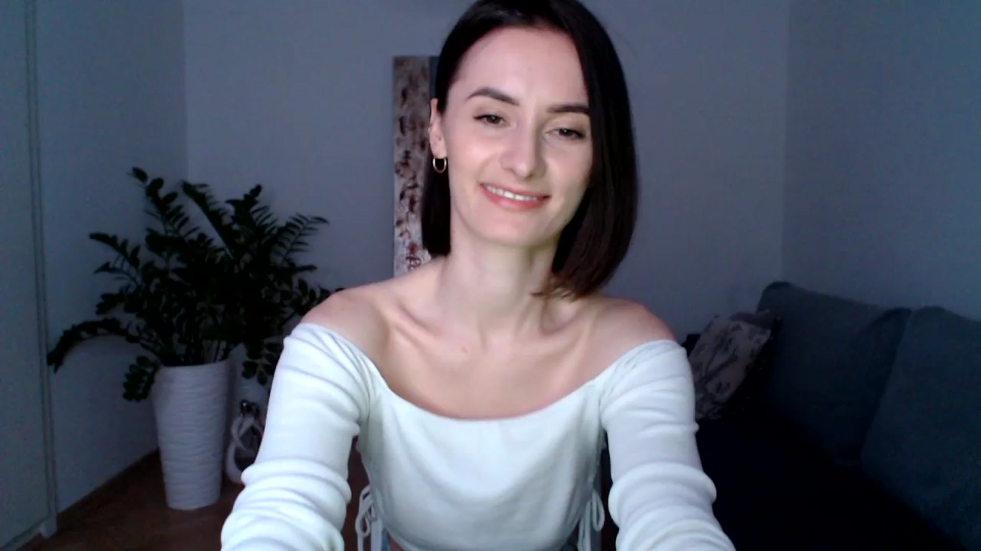 Gallery image thumbnail from the_realpearl's myfreecams stream on, 03/13/2024, 17:14 image 19 of 20