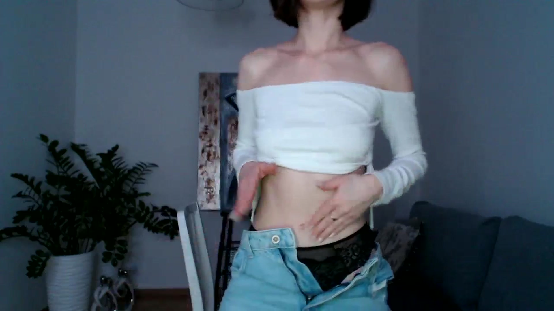 Gallery image thumbnail from the_realpearl's myfreecams stream on, 03/13/2024, 17:54 image 5 of 20
