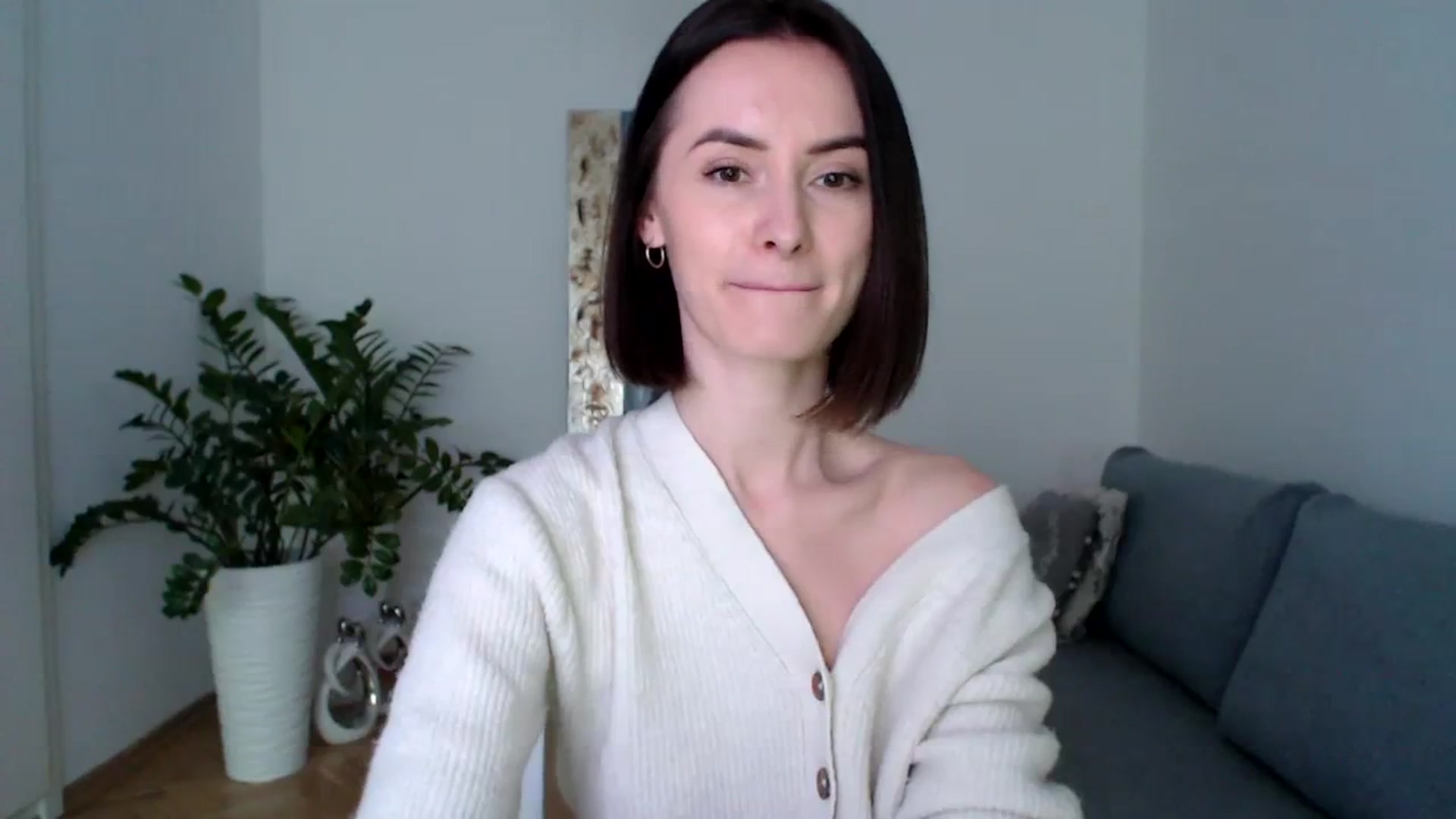 Gallery image thumbnail from the_realpearl's myfreecams stream on, 03/14/2024, 16:34 image 14 of 20