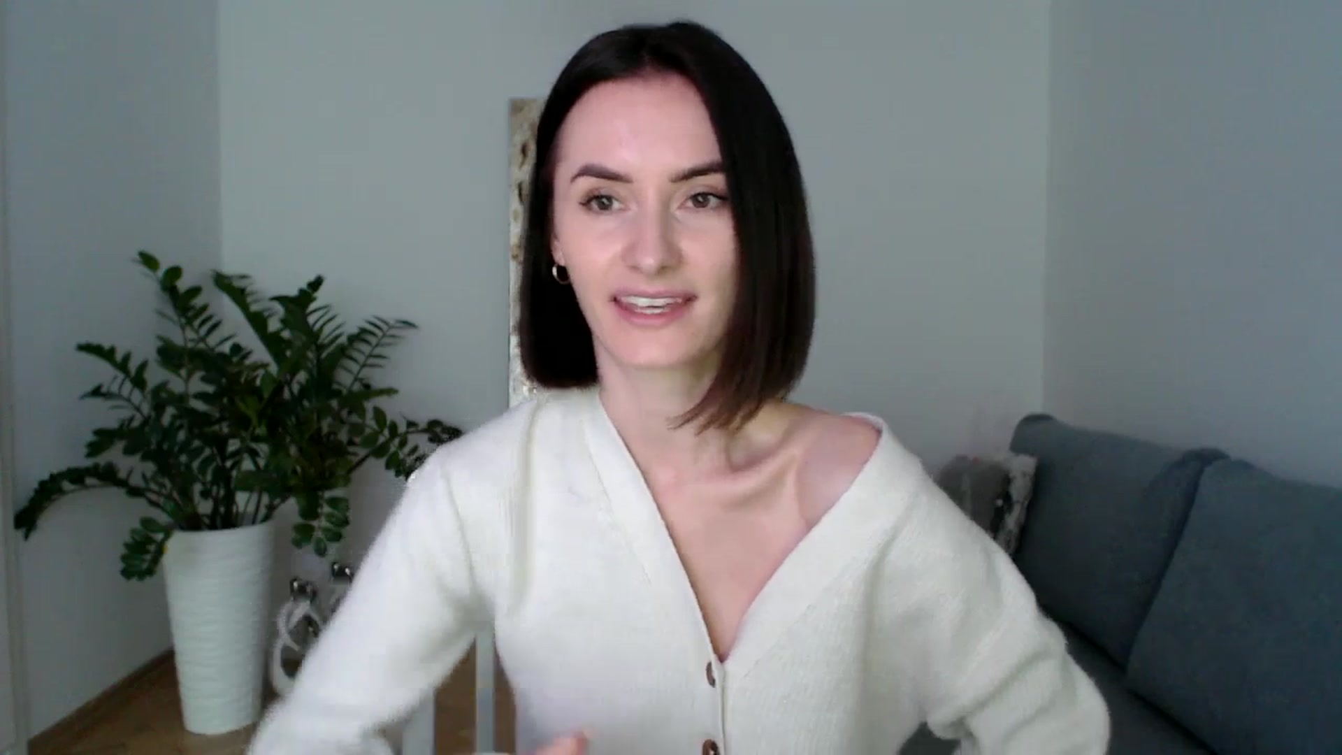 Gallery image thumbnail from the_realpearl's myfreecams stream on, 03/14/2024, 16:34 image 12 of 20