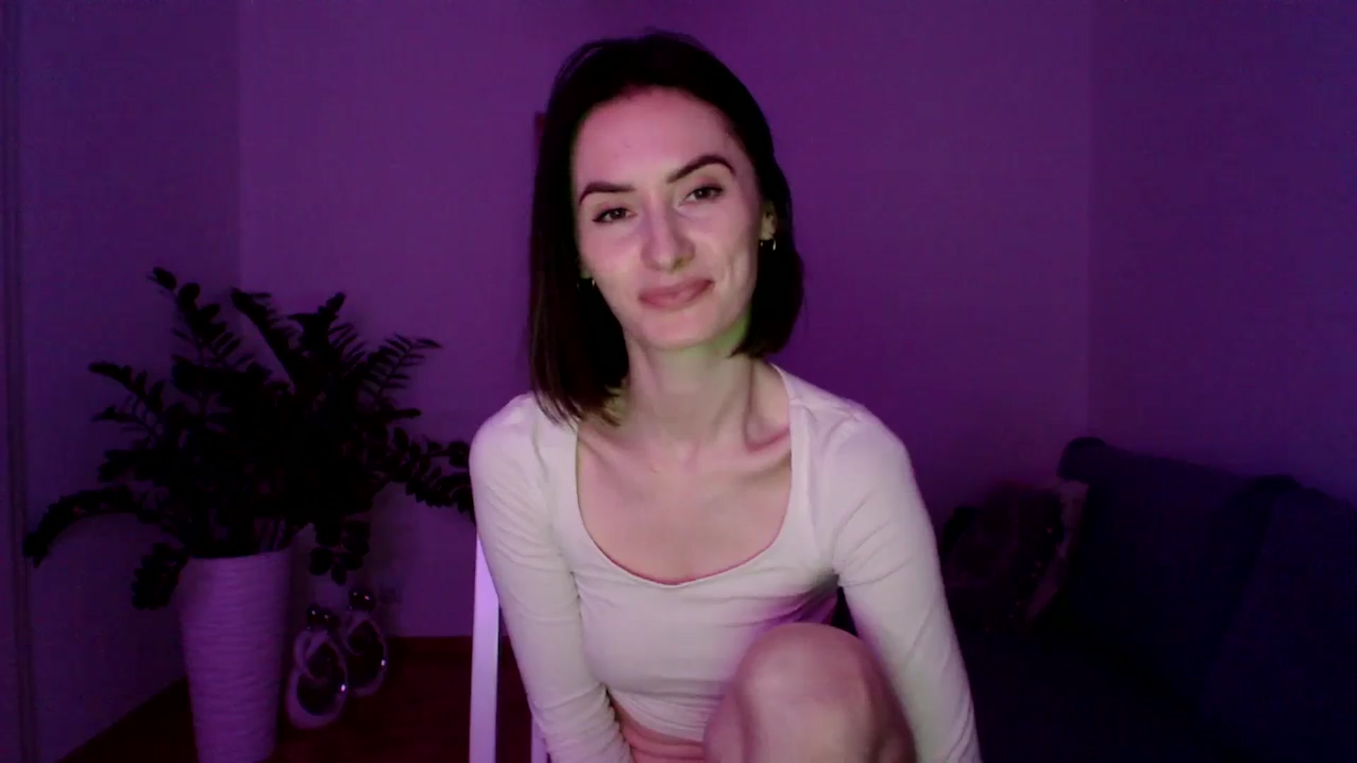 Gallery image thumbnail from the_realpearl's myfreecams stream on, 03/14/2024, 18:33 image 19 of 20