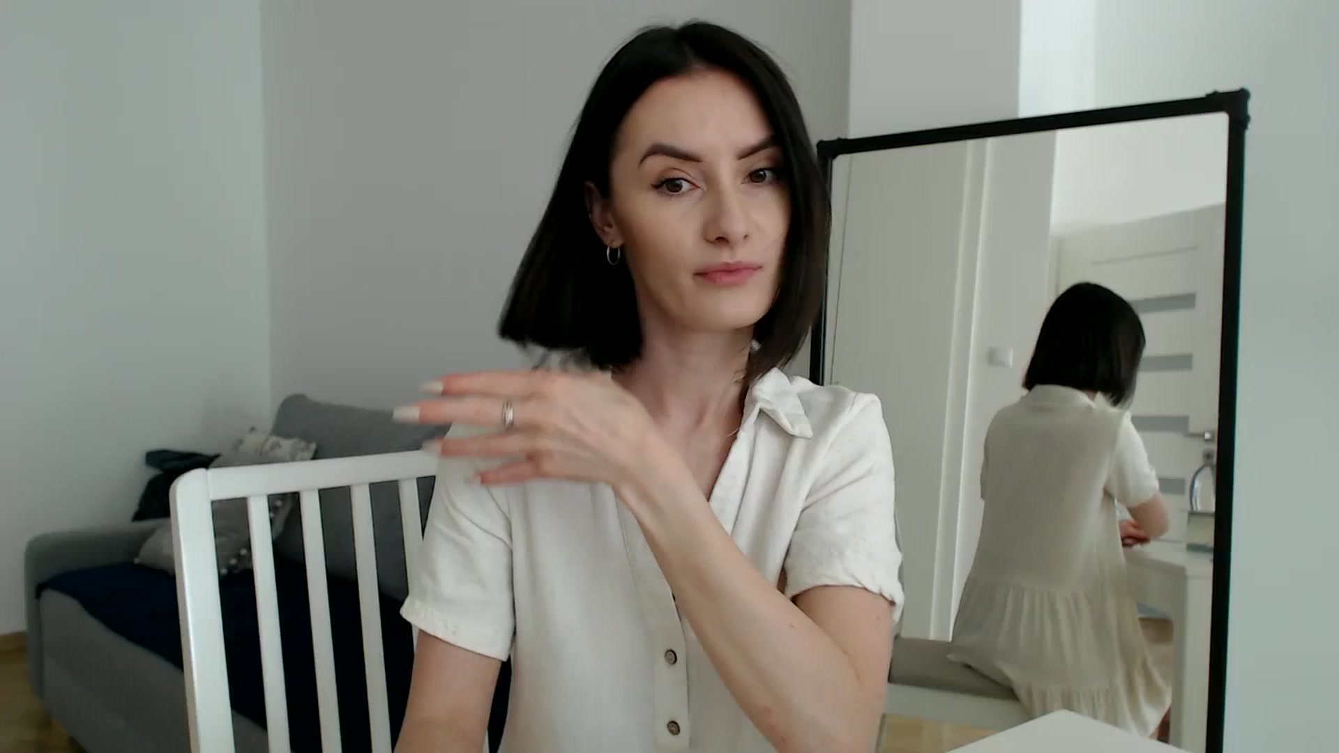 Gallery image thumbnail from the_realpearl's myfreecams stream on, 03/27/2024, 13:30 image 1 of 20