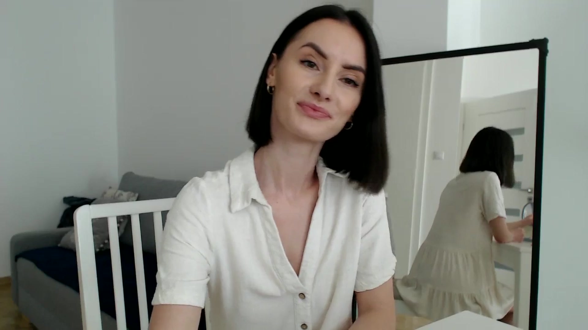 Gallery image thumbnail from the_realpearl's myfreecams stream on, 03/27/2024, 13:30 image 3 of 20