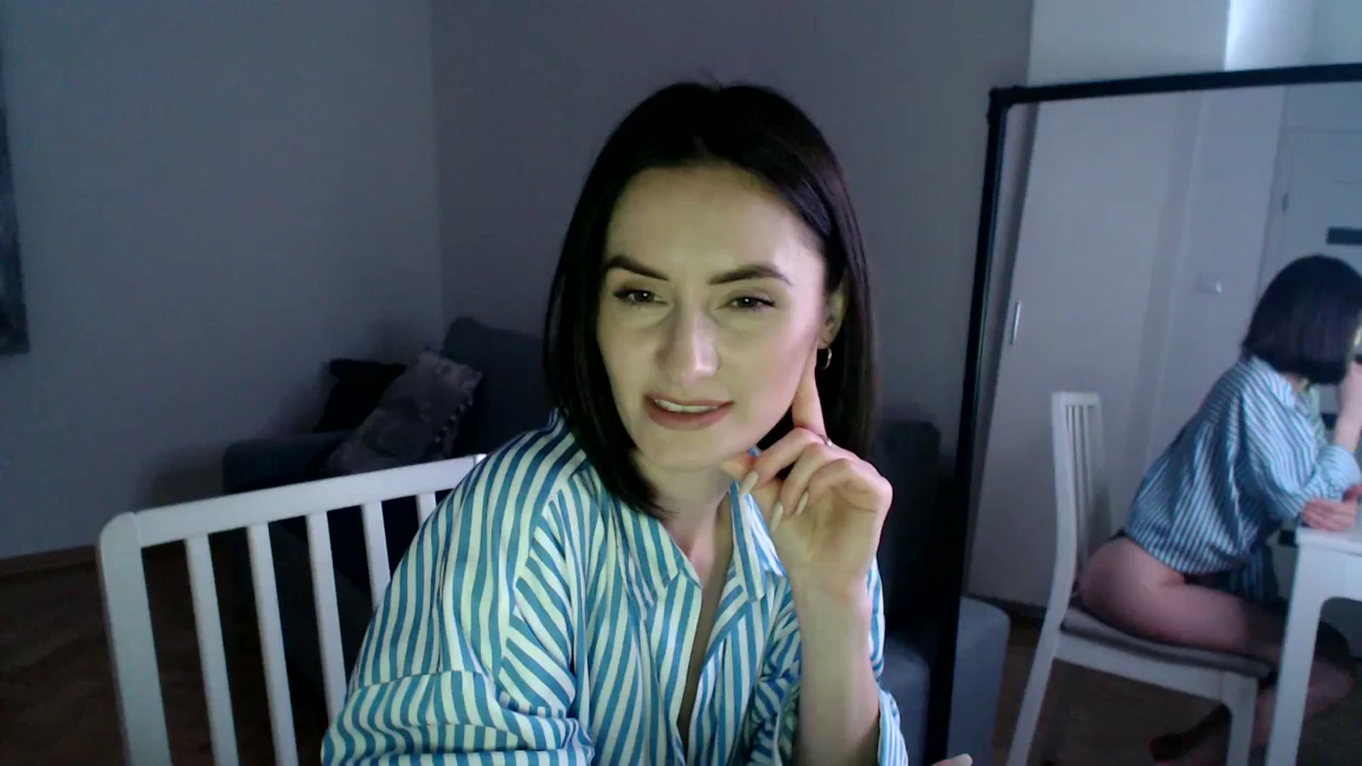 Gallery image thumbnail from the_realpearl's myfreecams stream on, 03/28/2024, 17:21 image 17 of 20