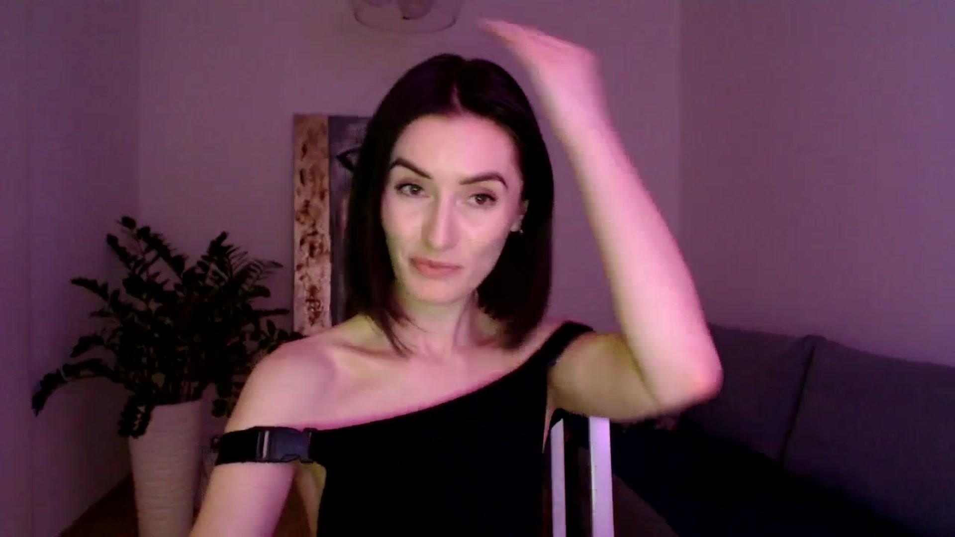 Gallery image thumbnail from the_realpearl's myfreecams stream on, 03/29/2024, 19:40 image 7 of 20
