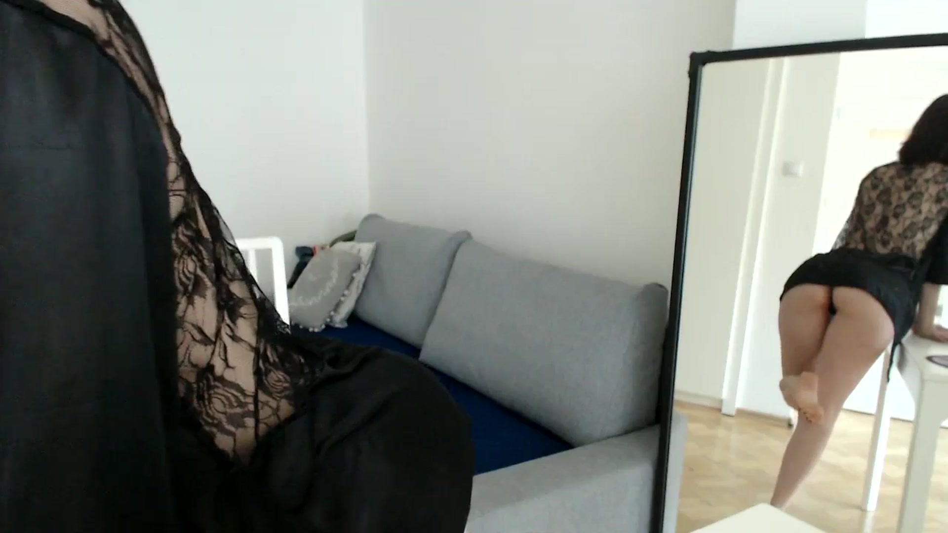 Gallery image thumbnail from the_realpearl's myfreecams stream on, 04/11/2024, 16:46 image 11 of 20
