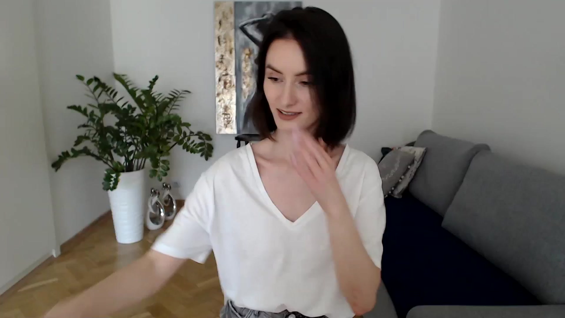 Gallery image thumbnail from the_realpearl's myfreecams stream on, 04/11/2024, 16:46 image 1 of 20