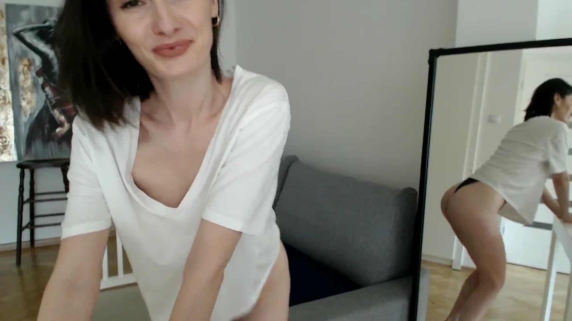 Gallery image thumbnail from the_realpearl's myfreecams stream on, 04/11/2024, 16:46 image 14 of 20