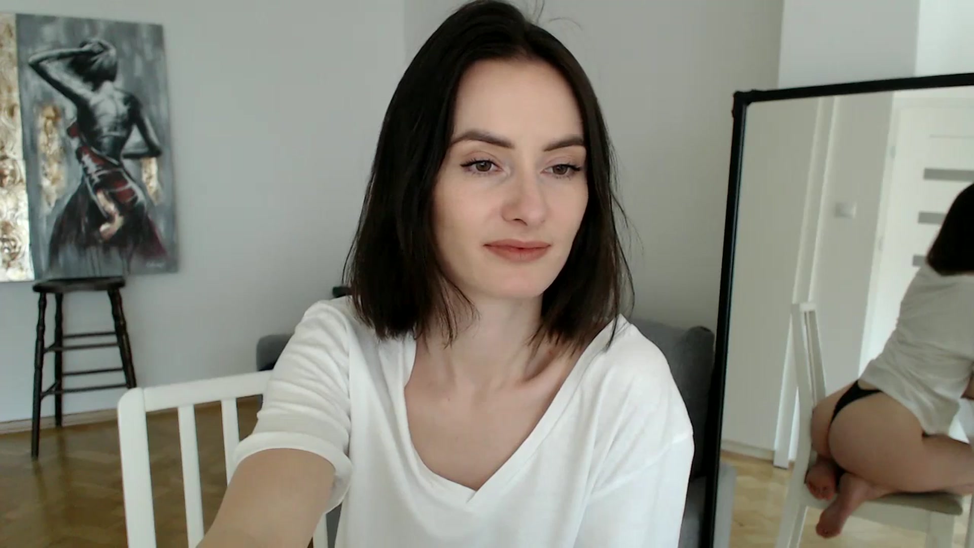 Gallery image thumbnail from the_realpearl's myfreecams stream on, 04/11/2024, 16:46 image 15 of 20
